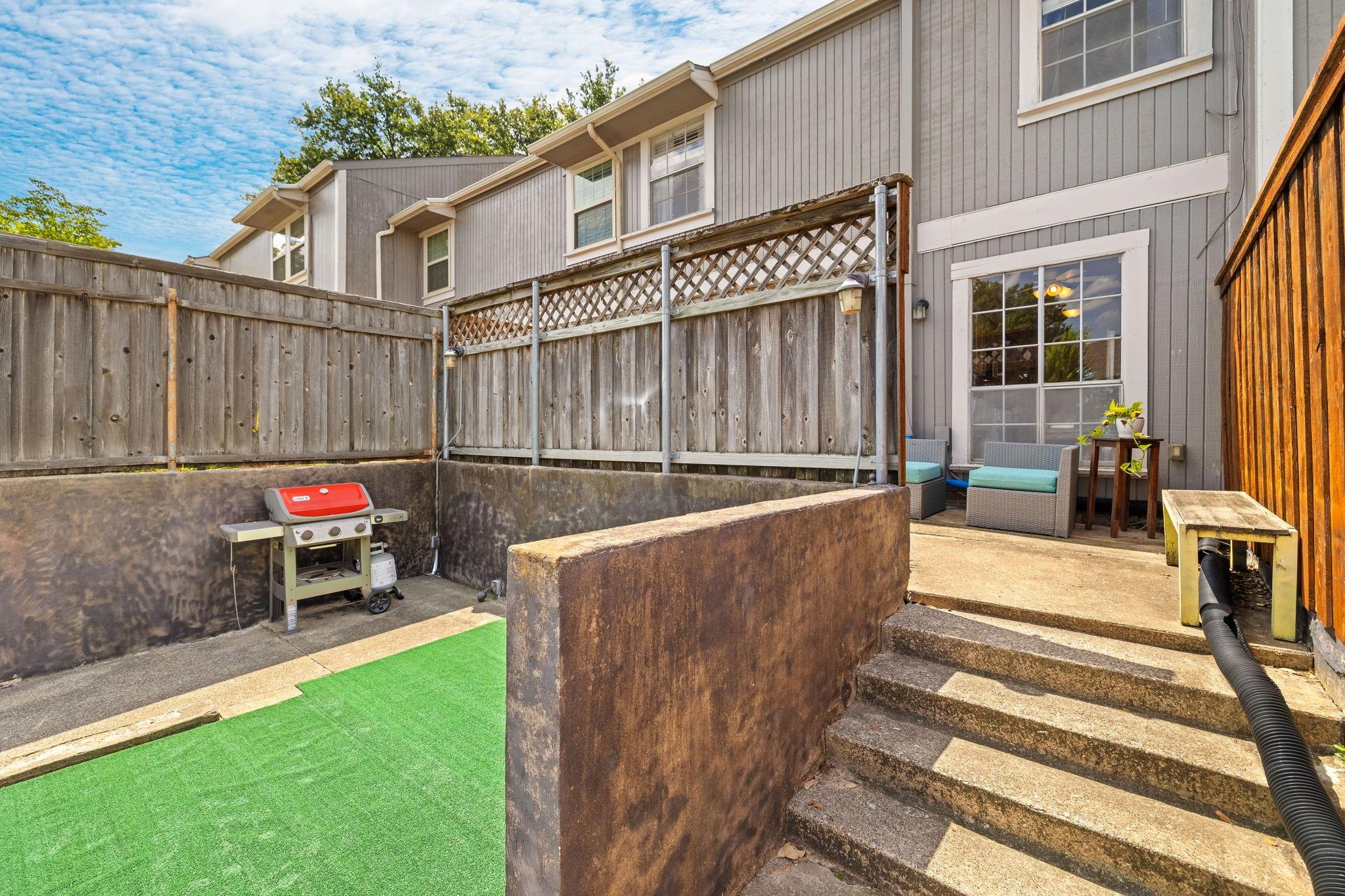 main property photo 19