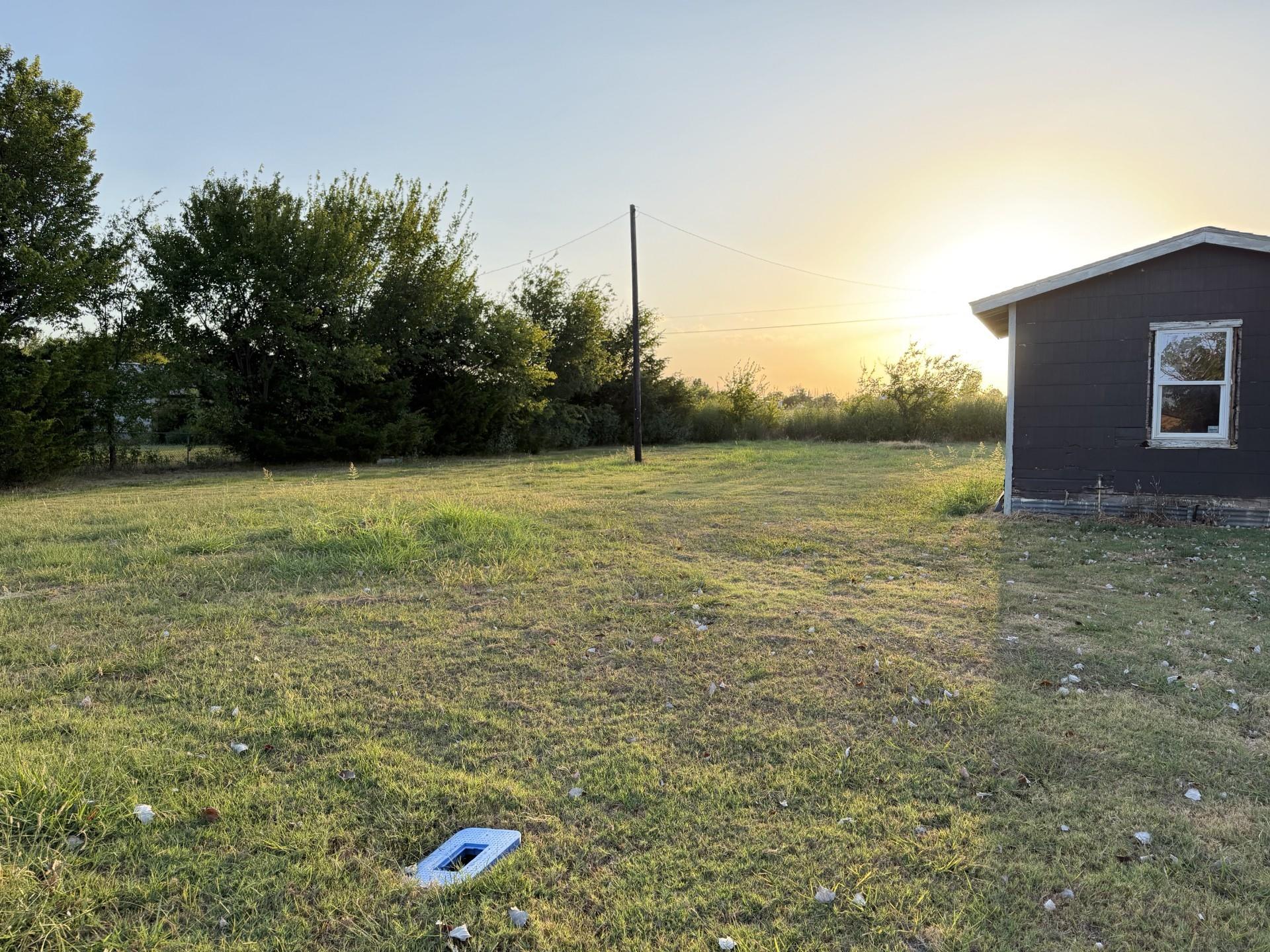 main property photo 28