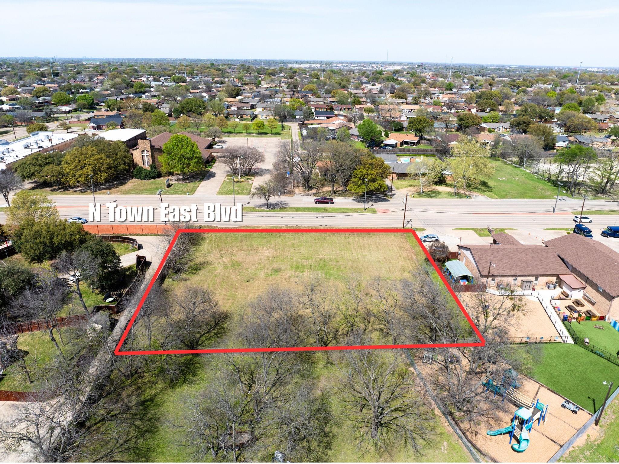 main property photo 10