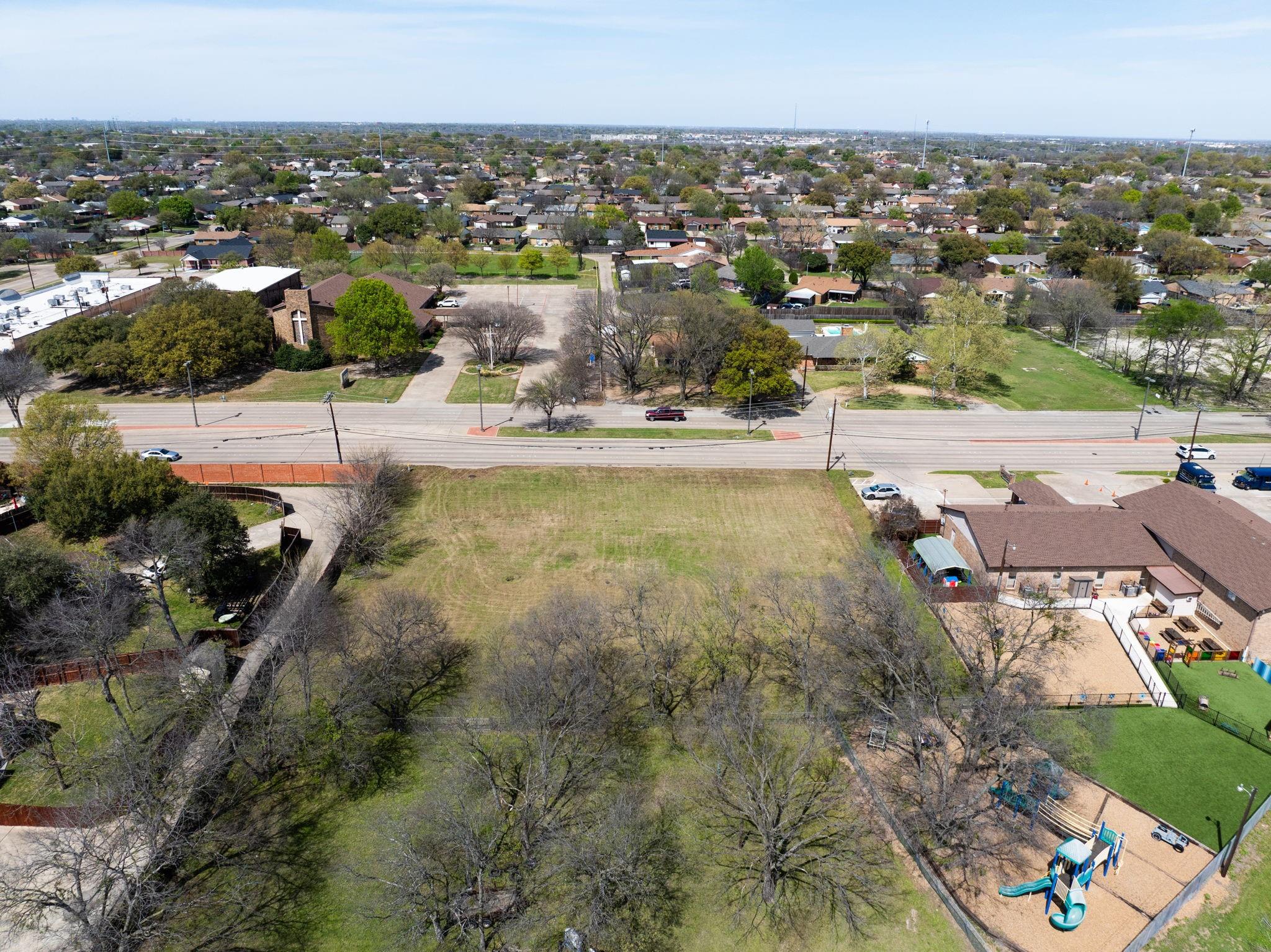main property photo 11