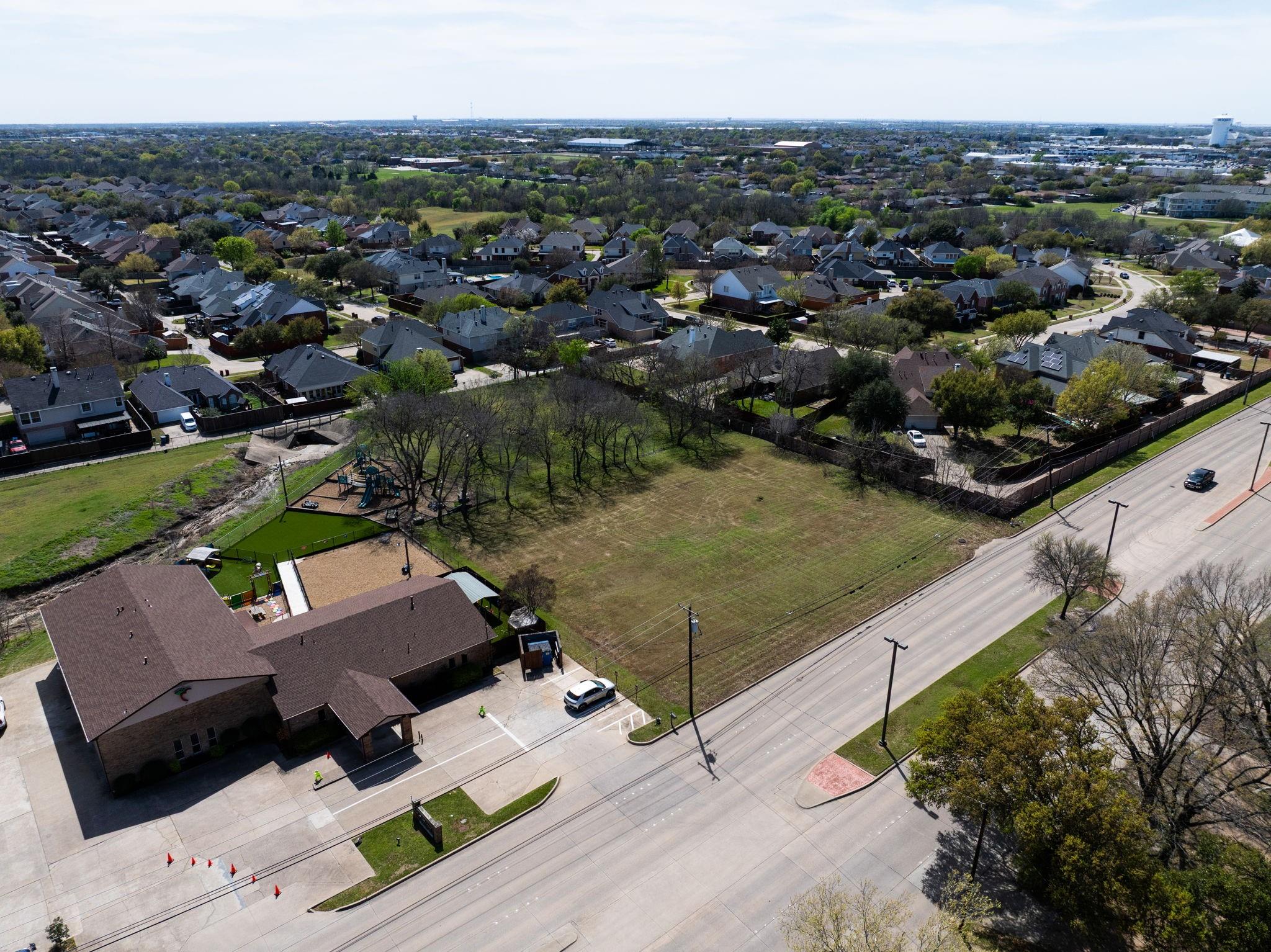 main property photo 9