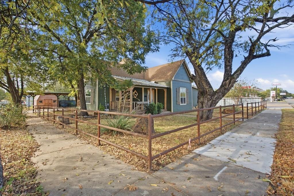 main property photo 28