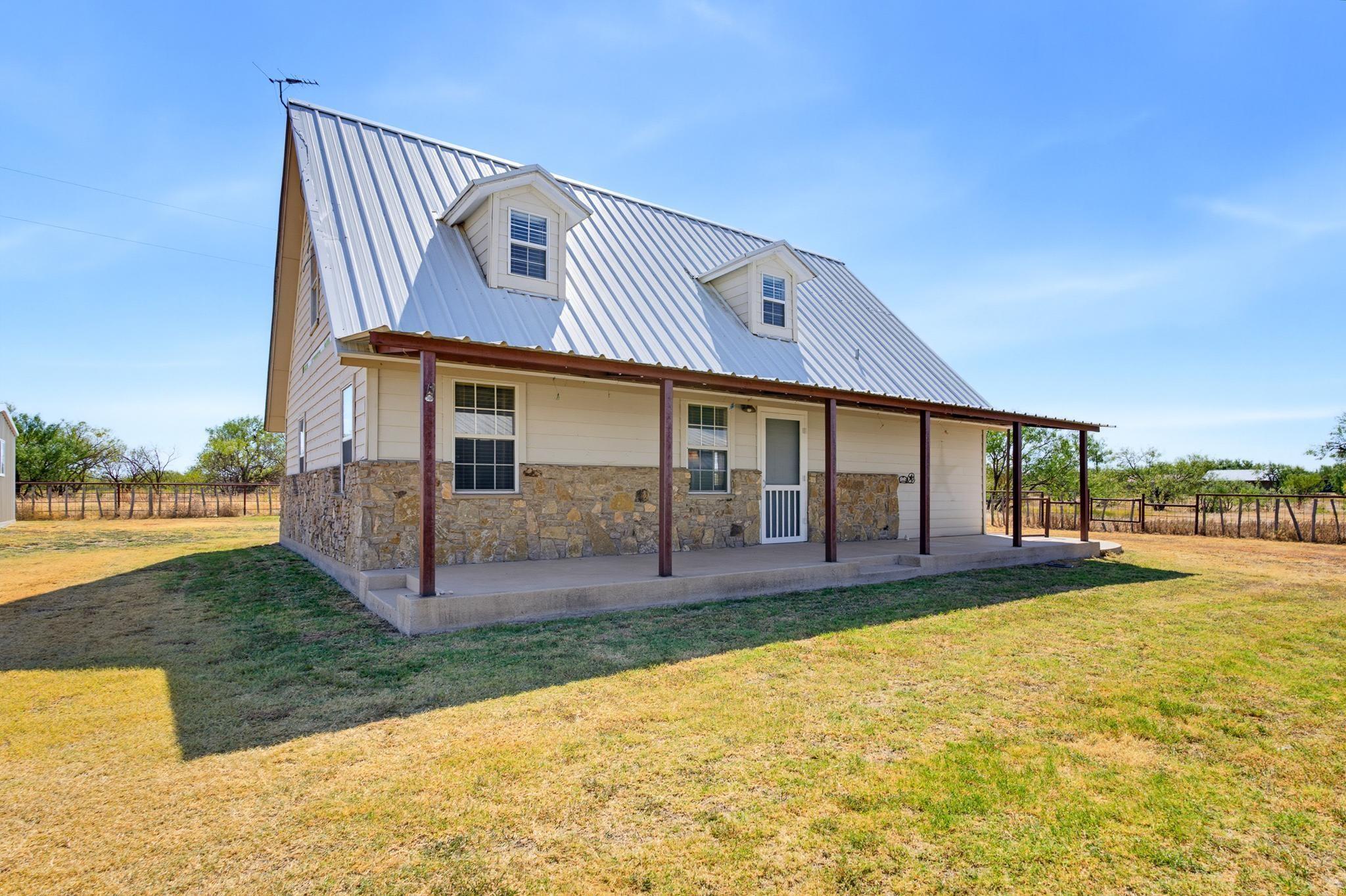 main property photo 5