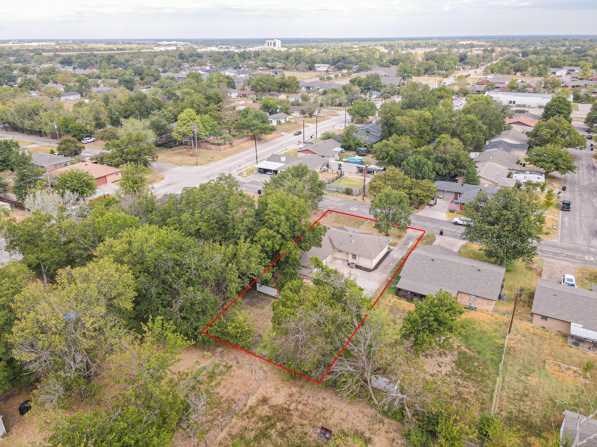 main property photo 25