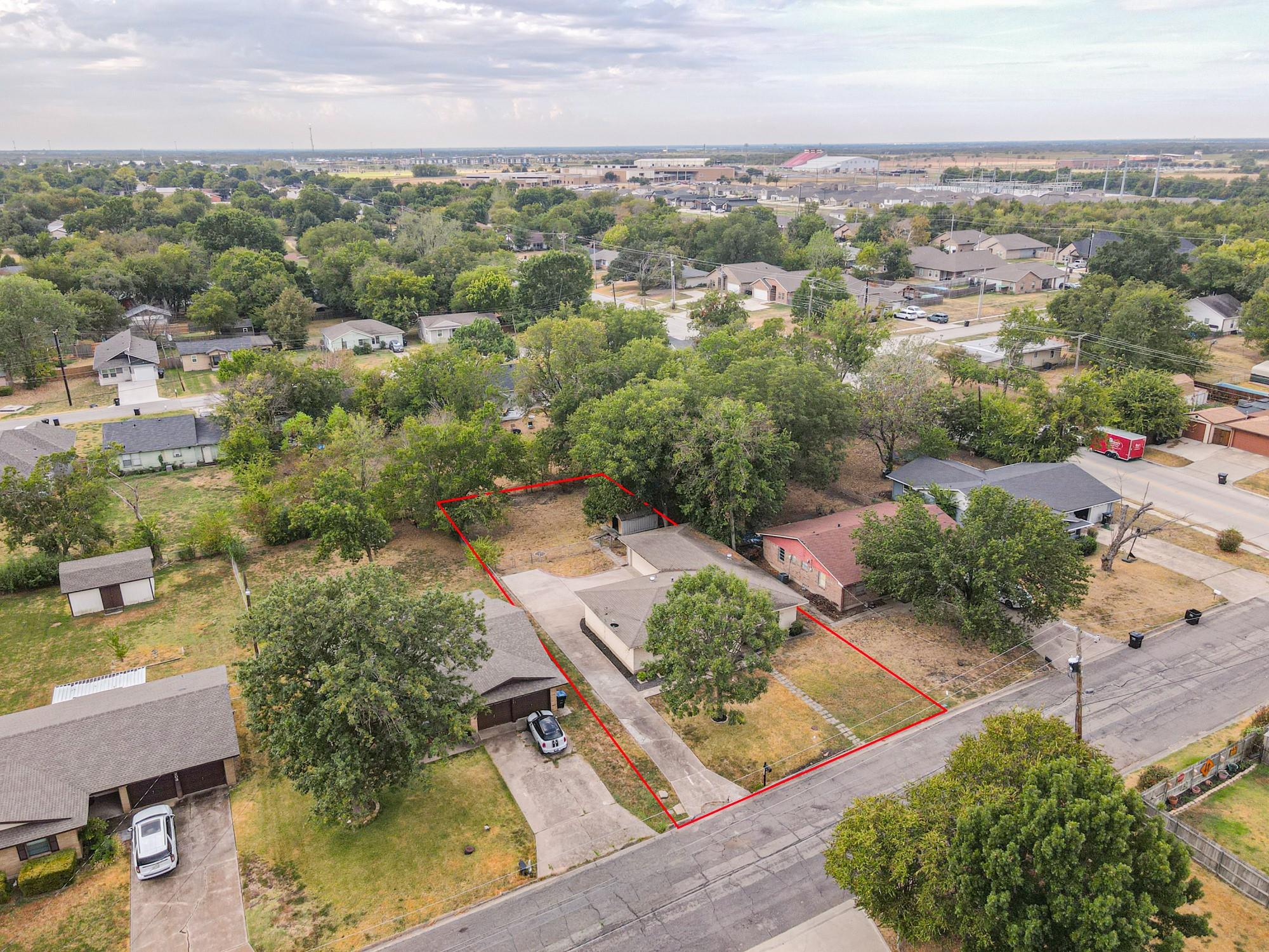 main property photo 26