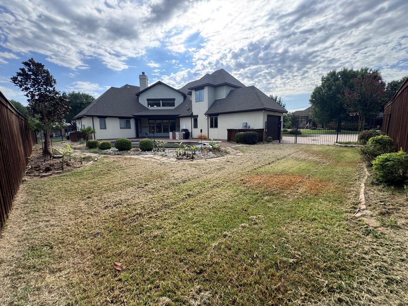 main property photo 7