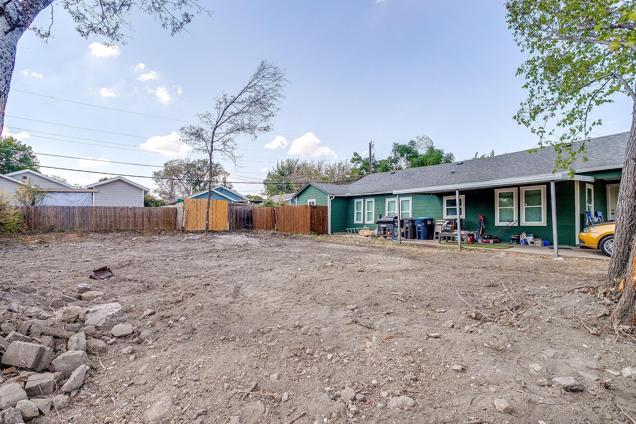 main property photo 14