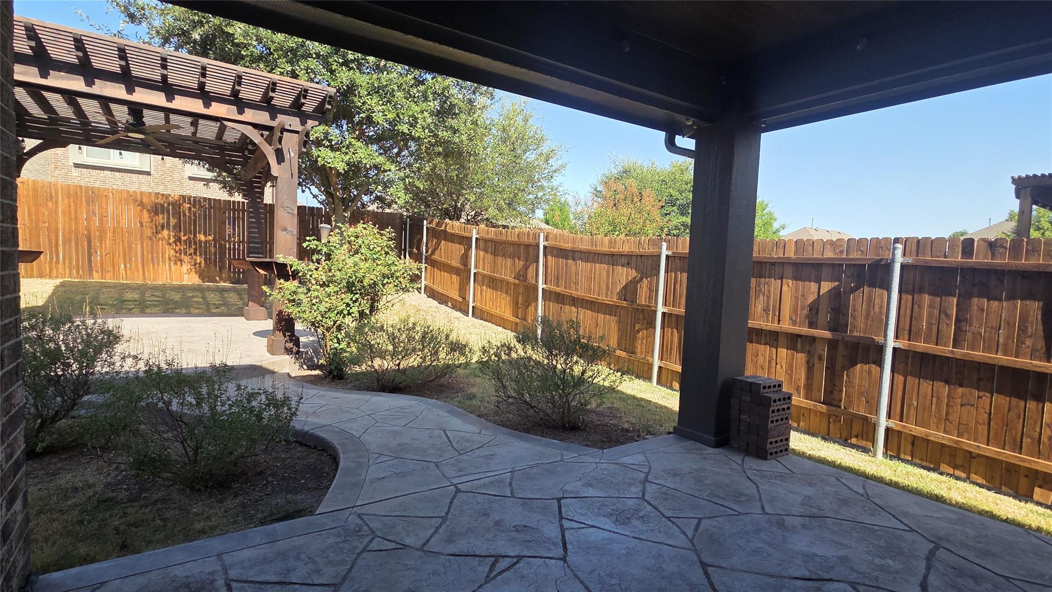 main property photo 24