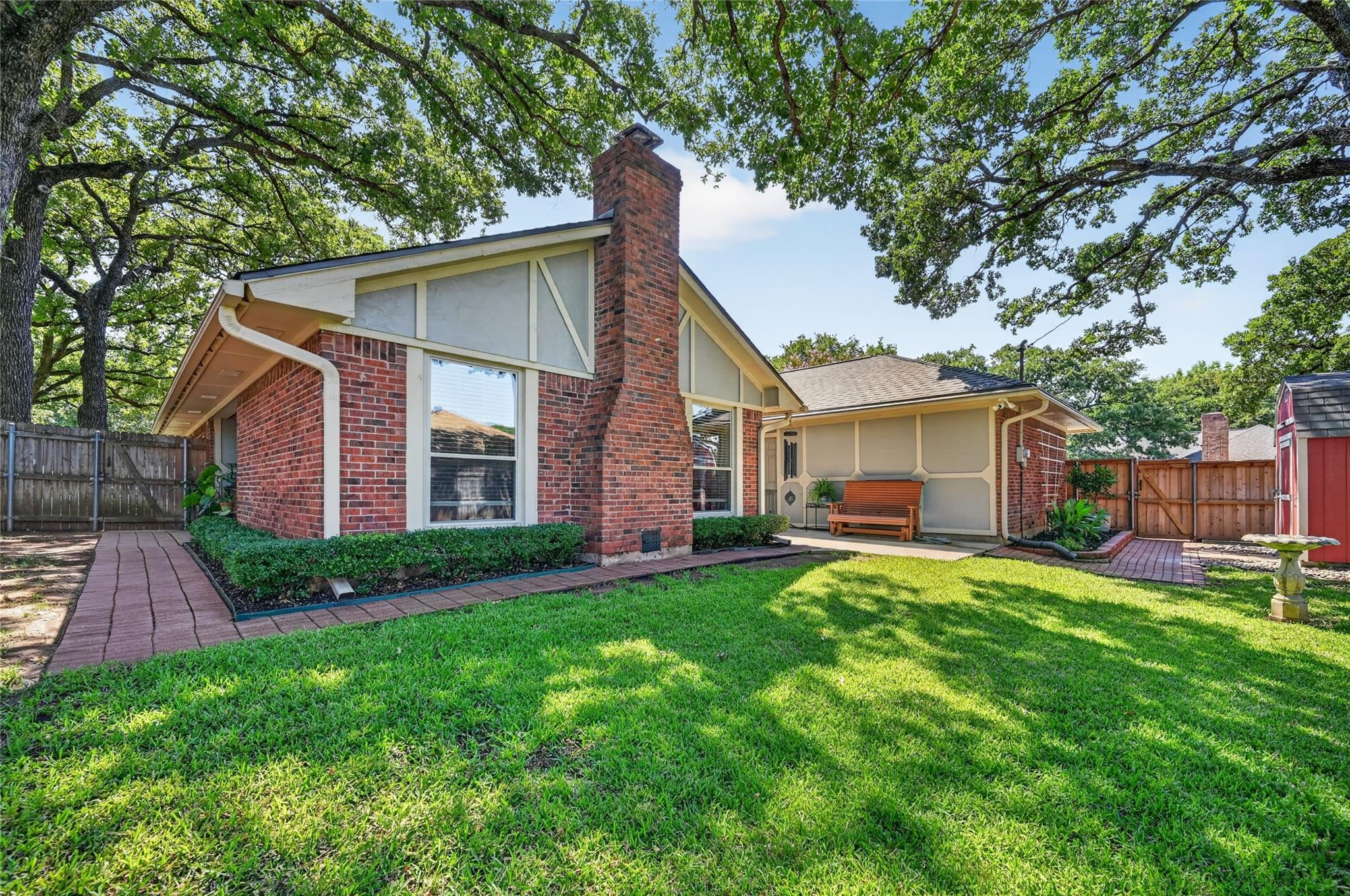 main property photo 20