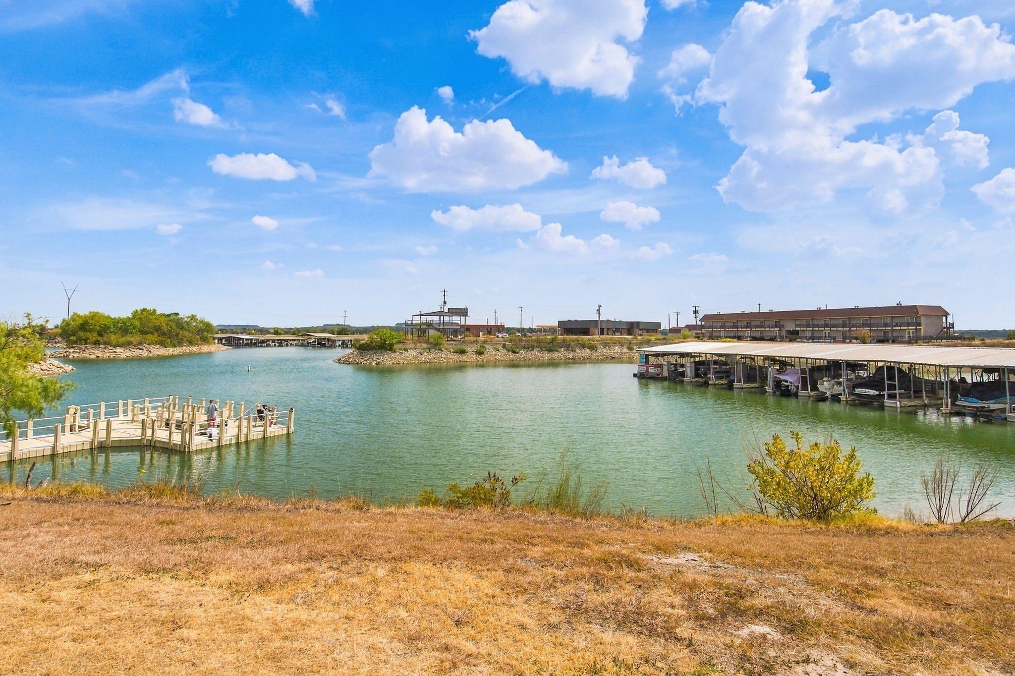 main property photo 32