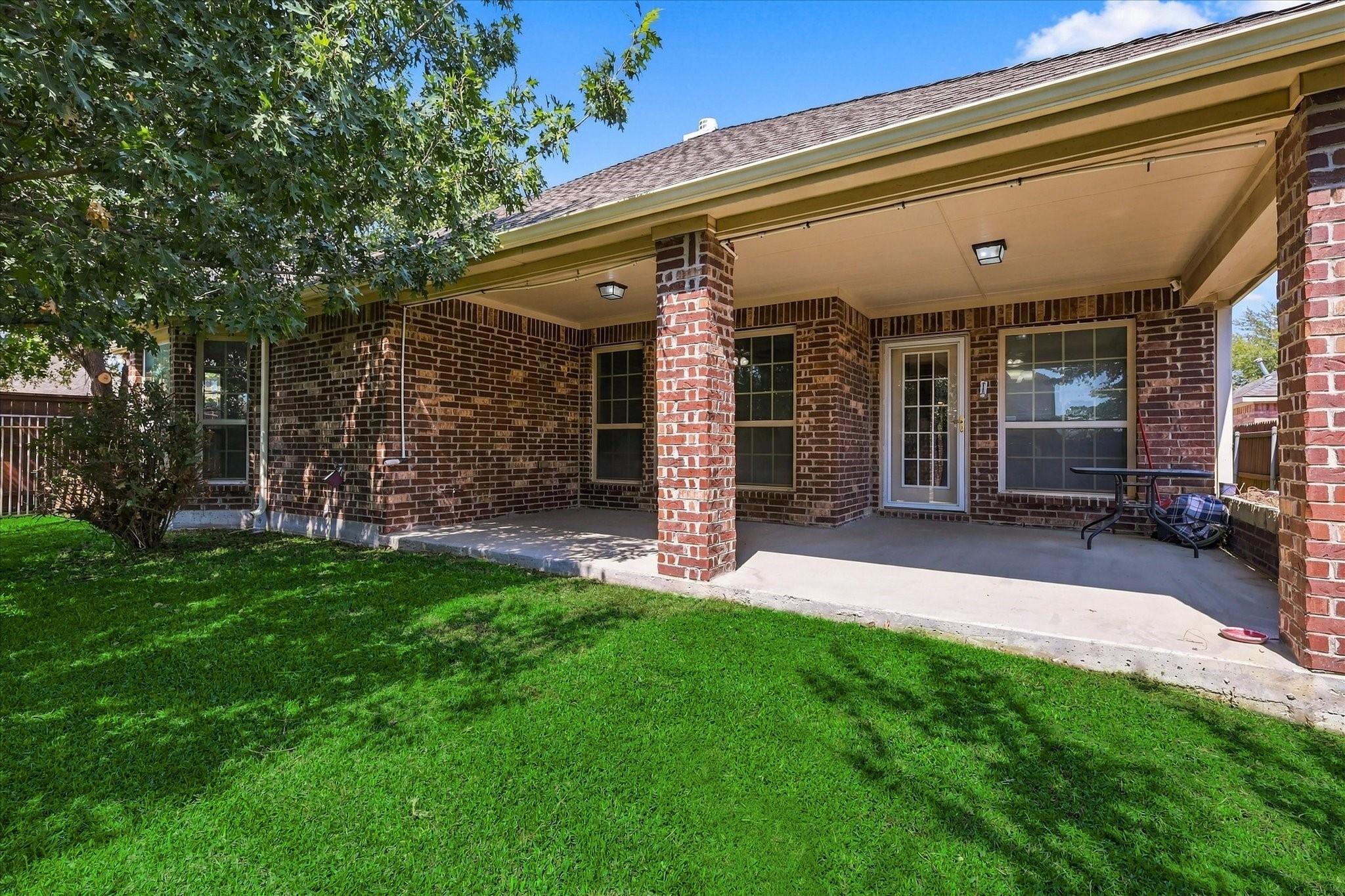 main property photo 25