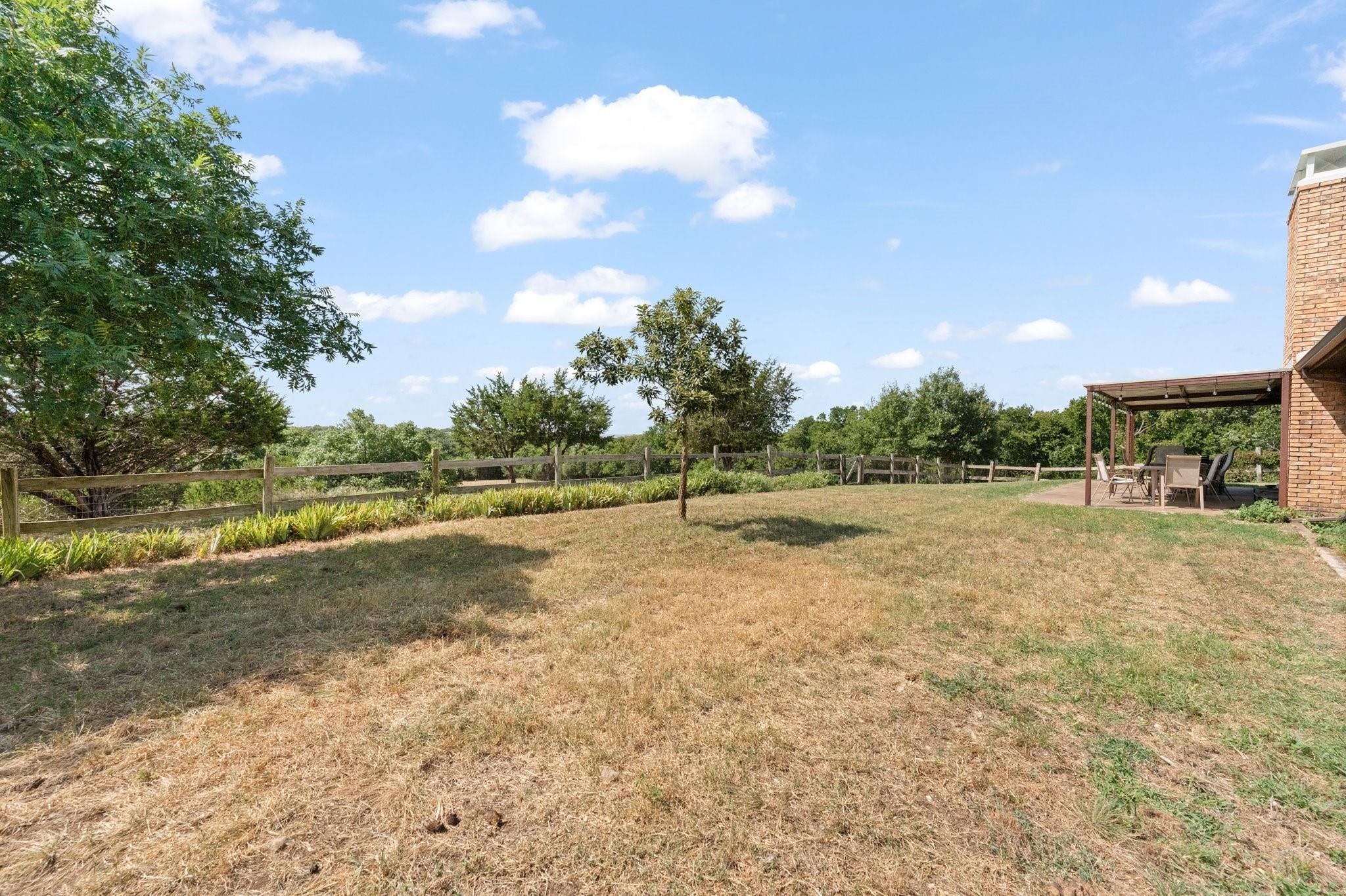 main property photo 22