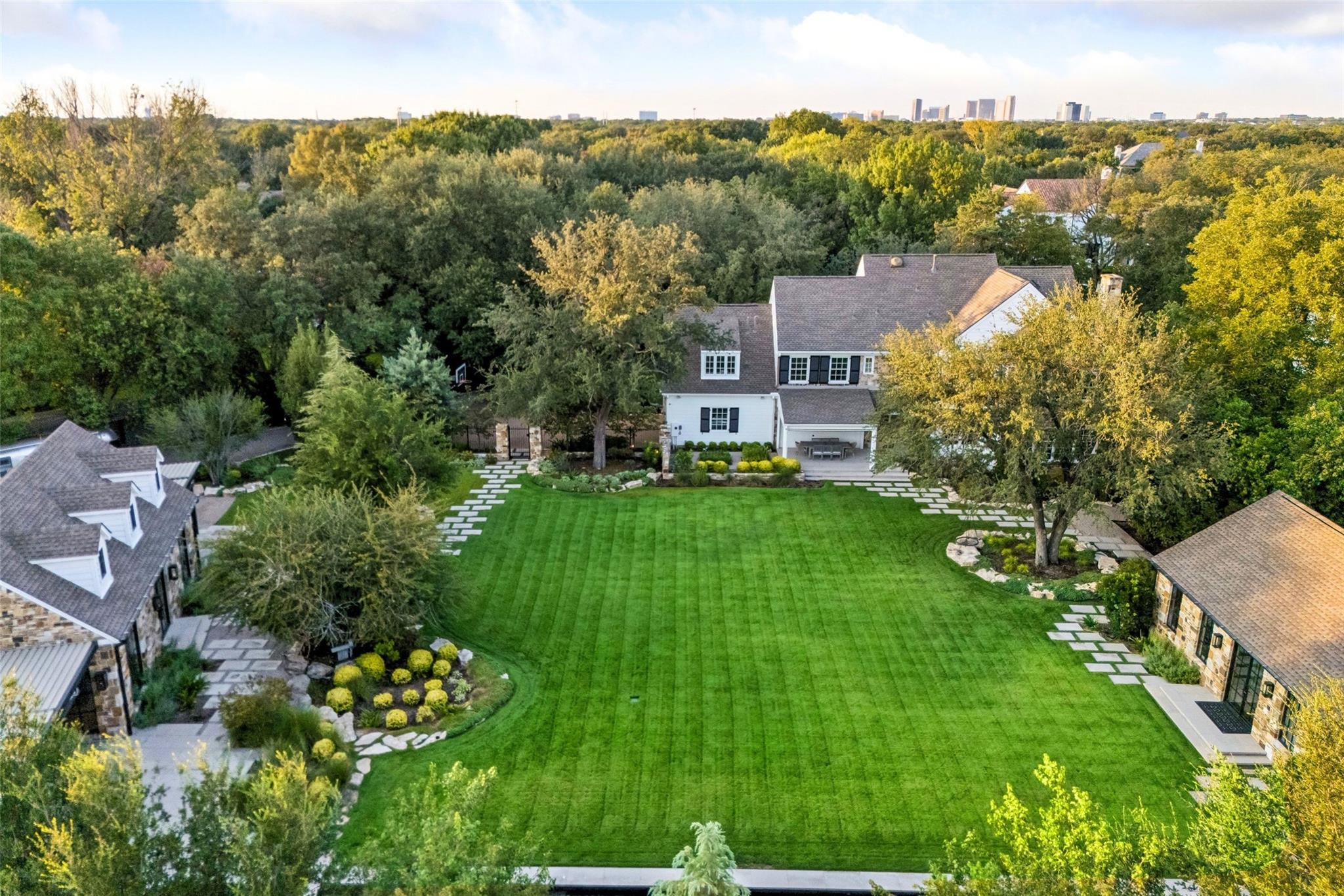 main property photo 36