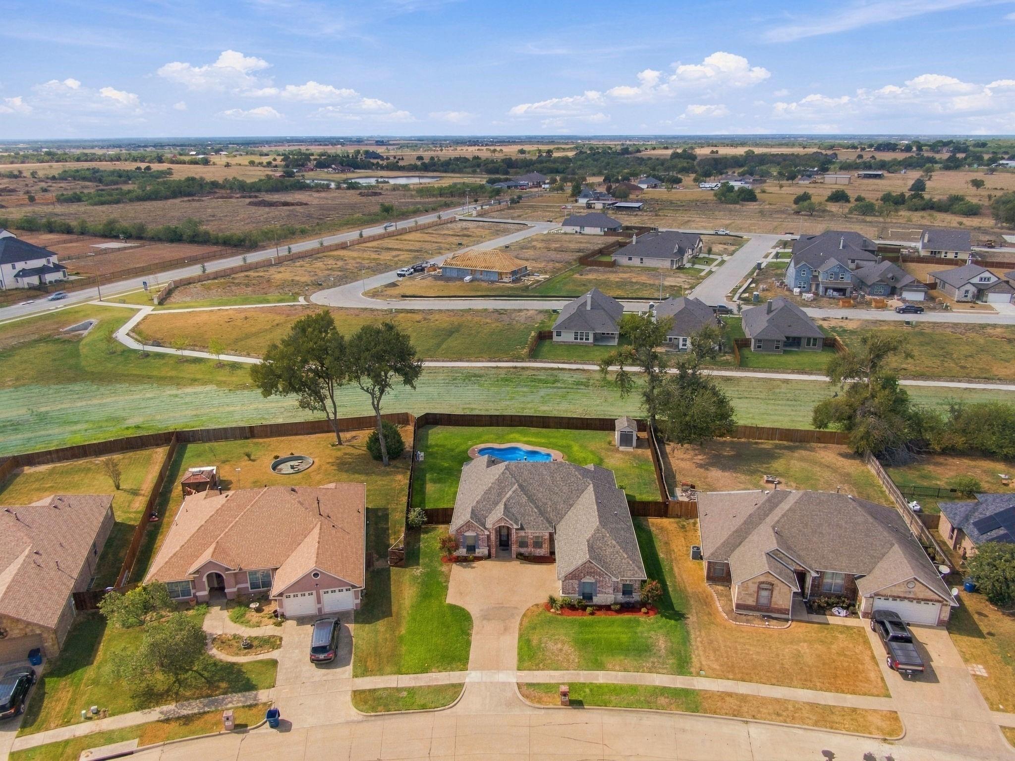 main property photo 34