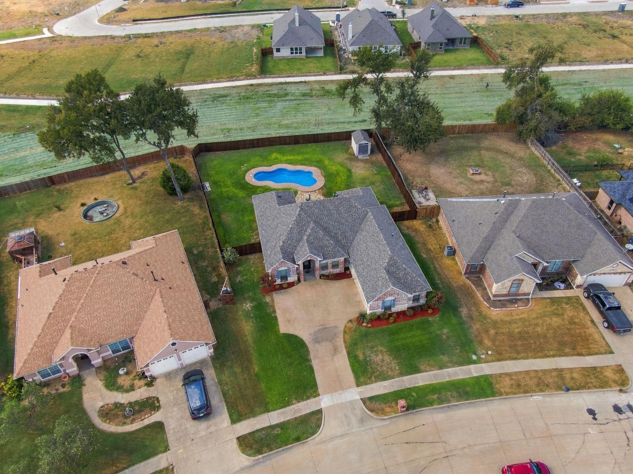 main property photo 35