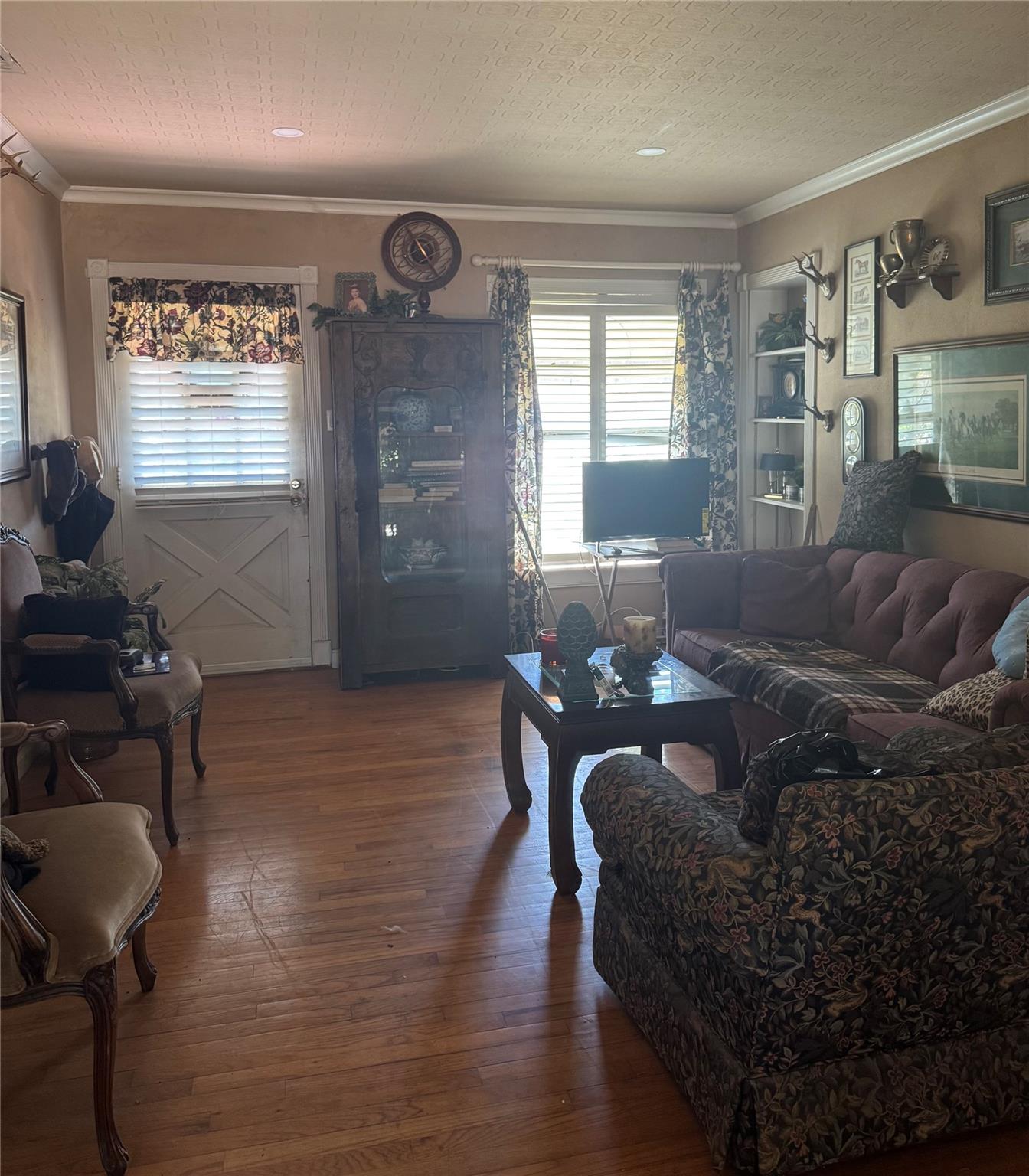 main property photo 10
