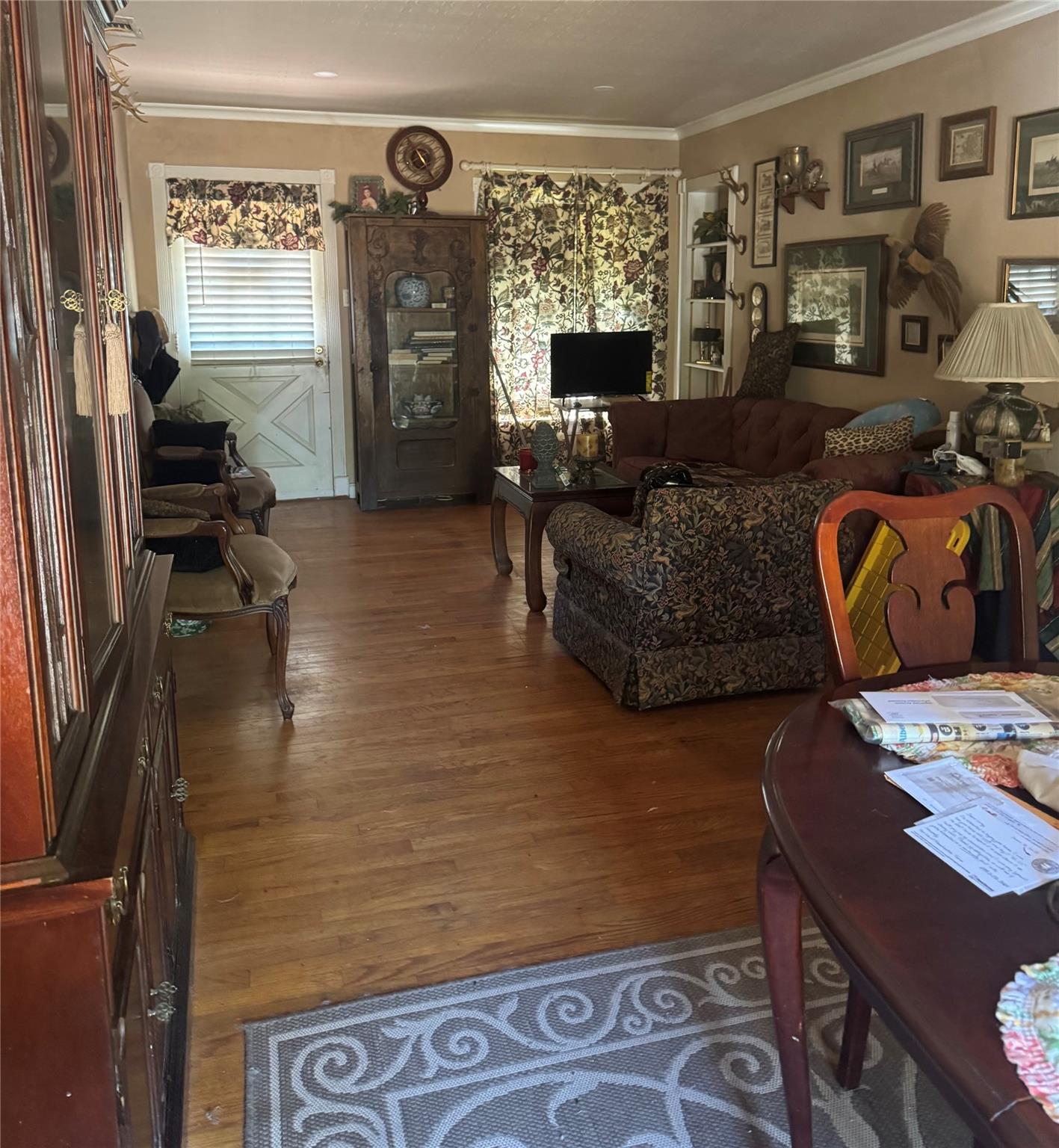 main property photo 13
