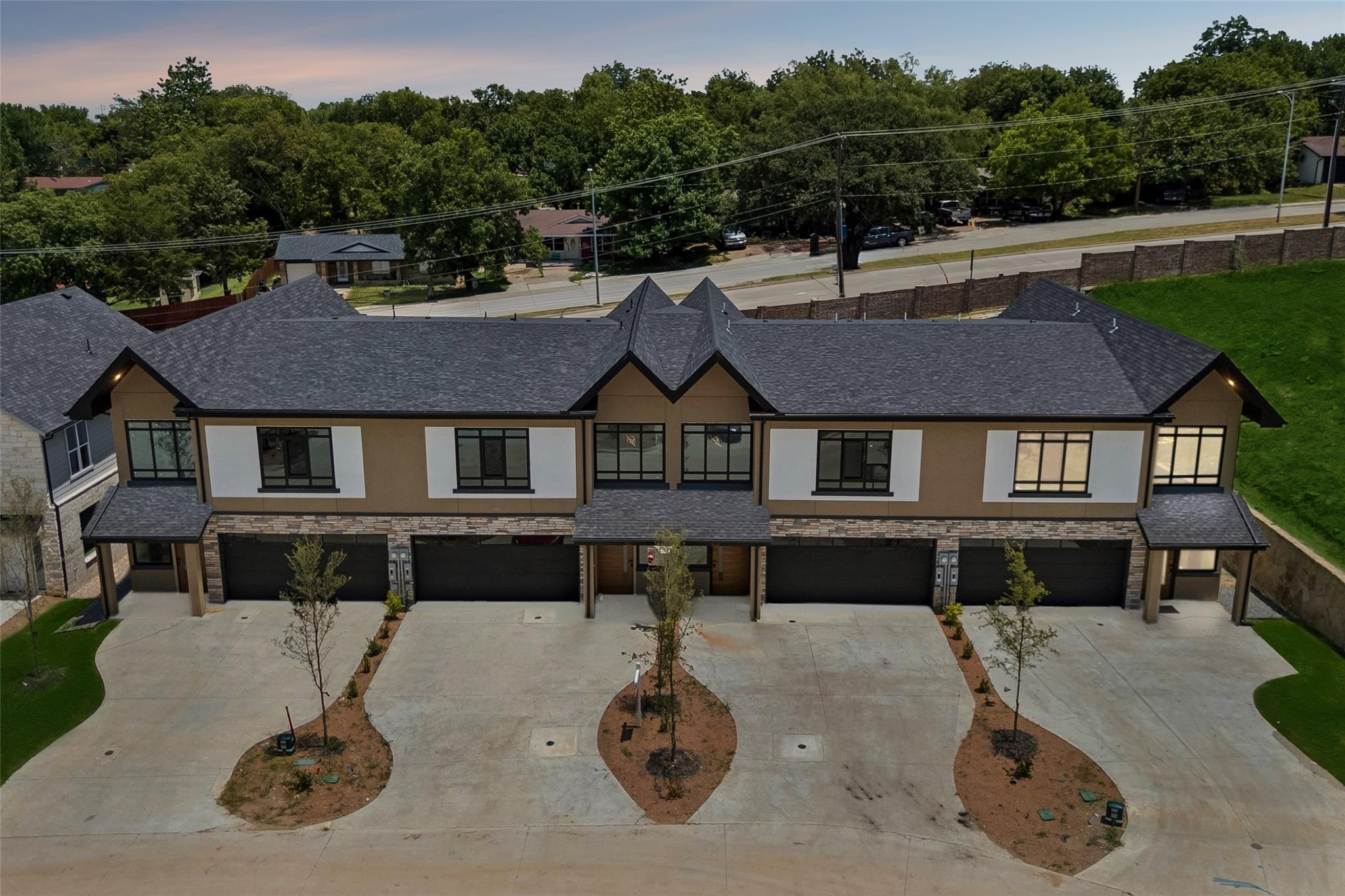 main property photo 34