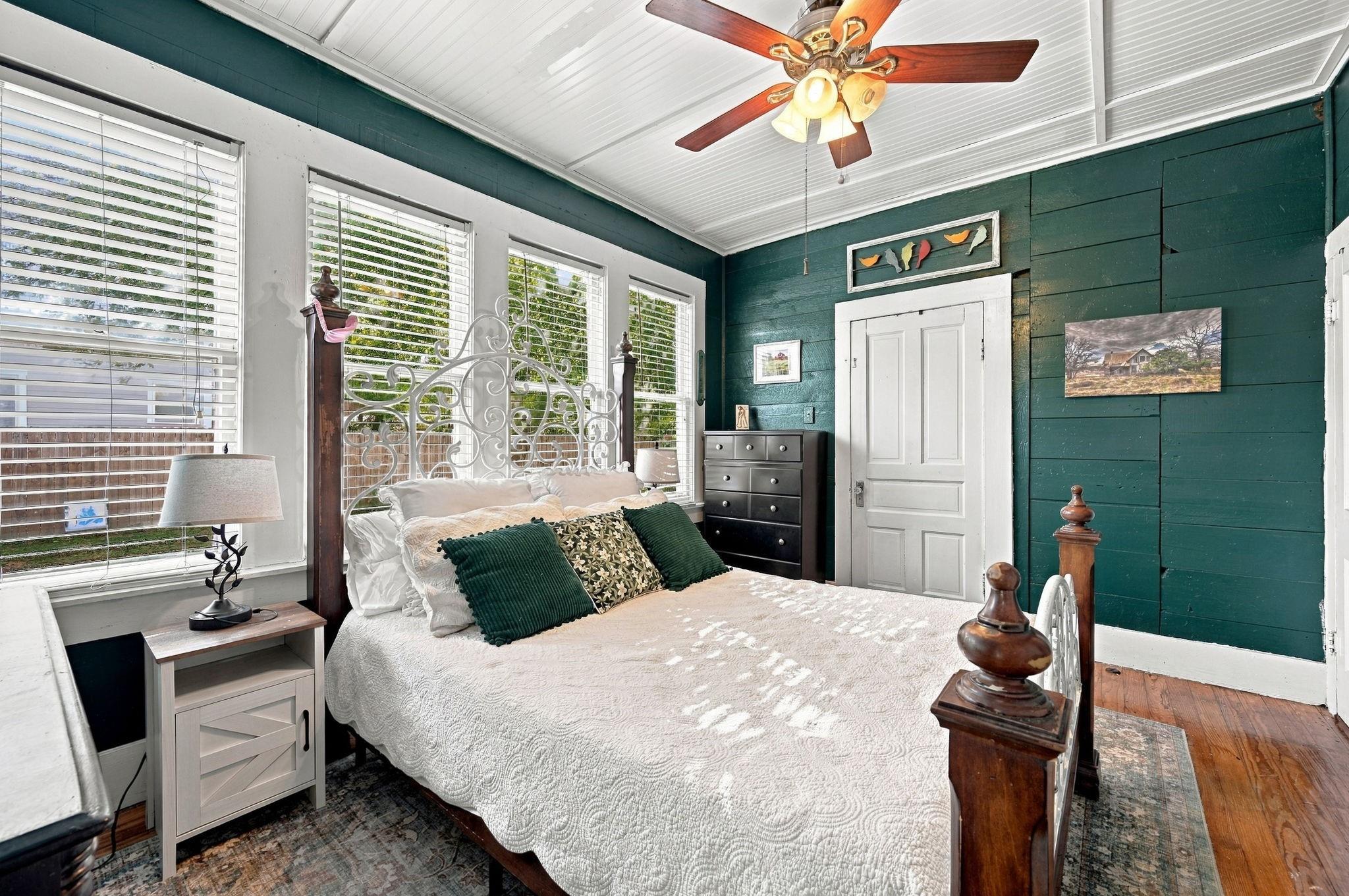 main property photo 19
