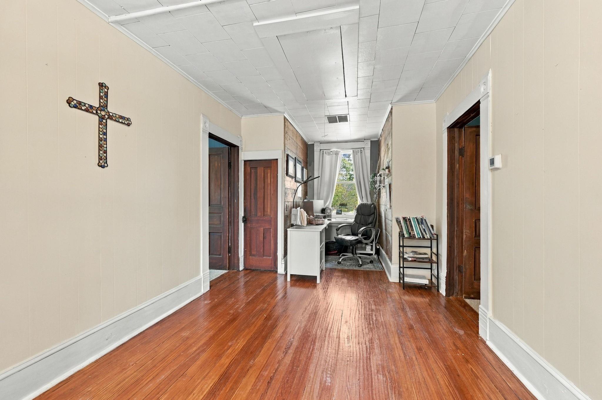 main property photo 23