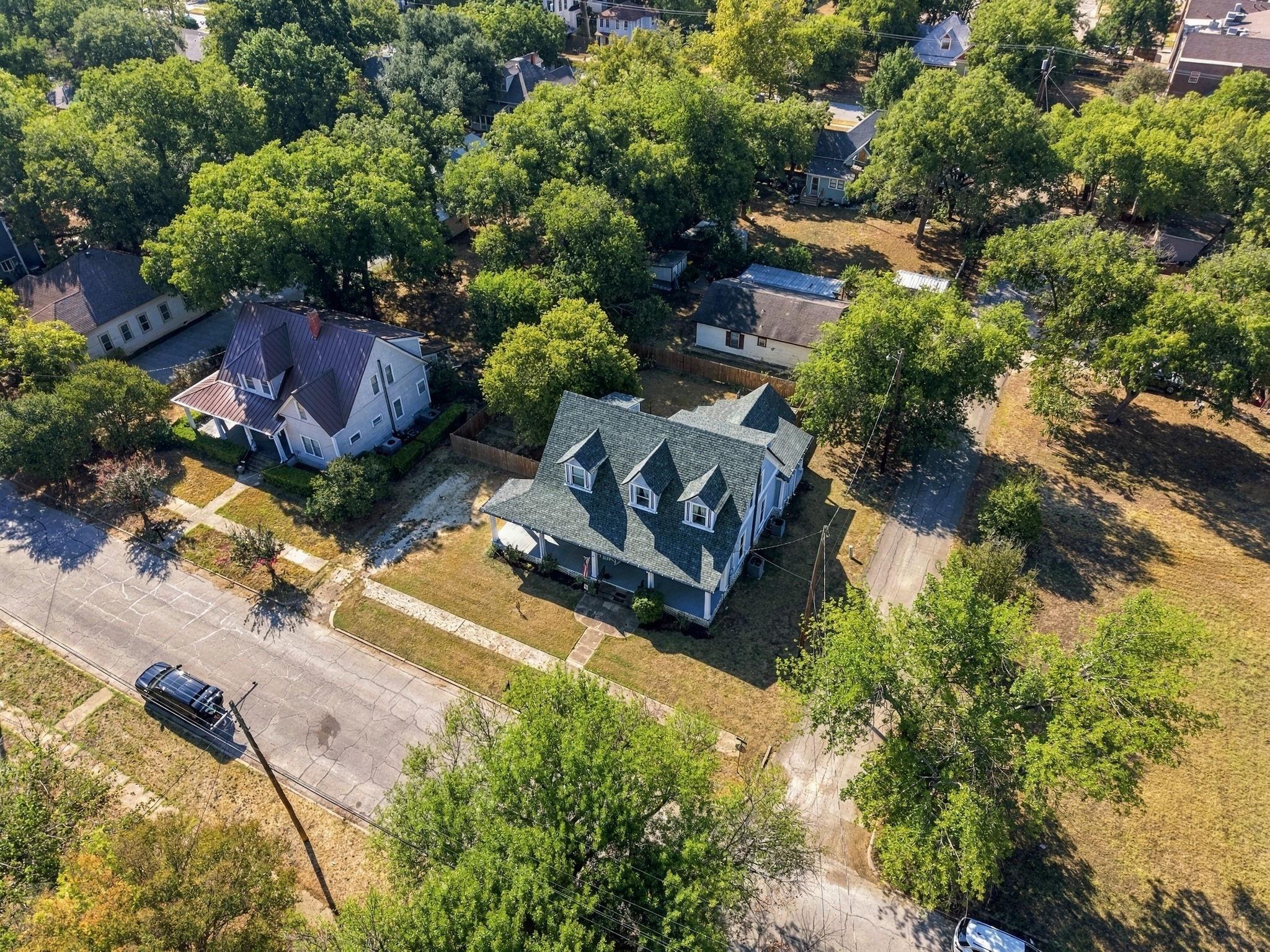 main property photo 38