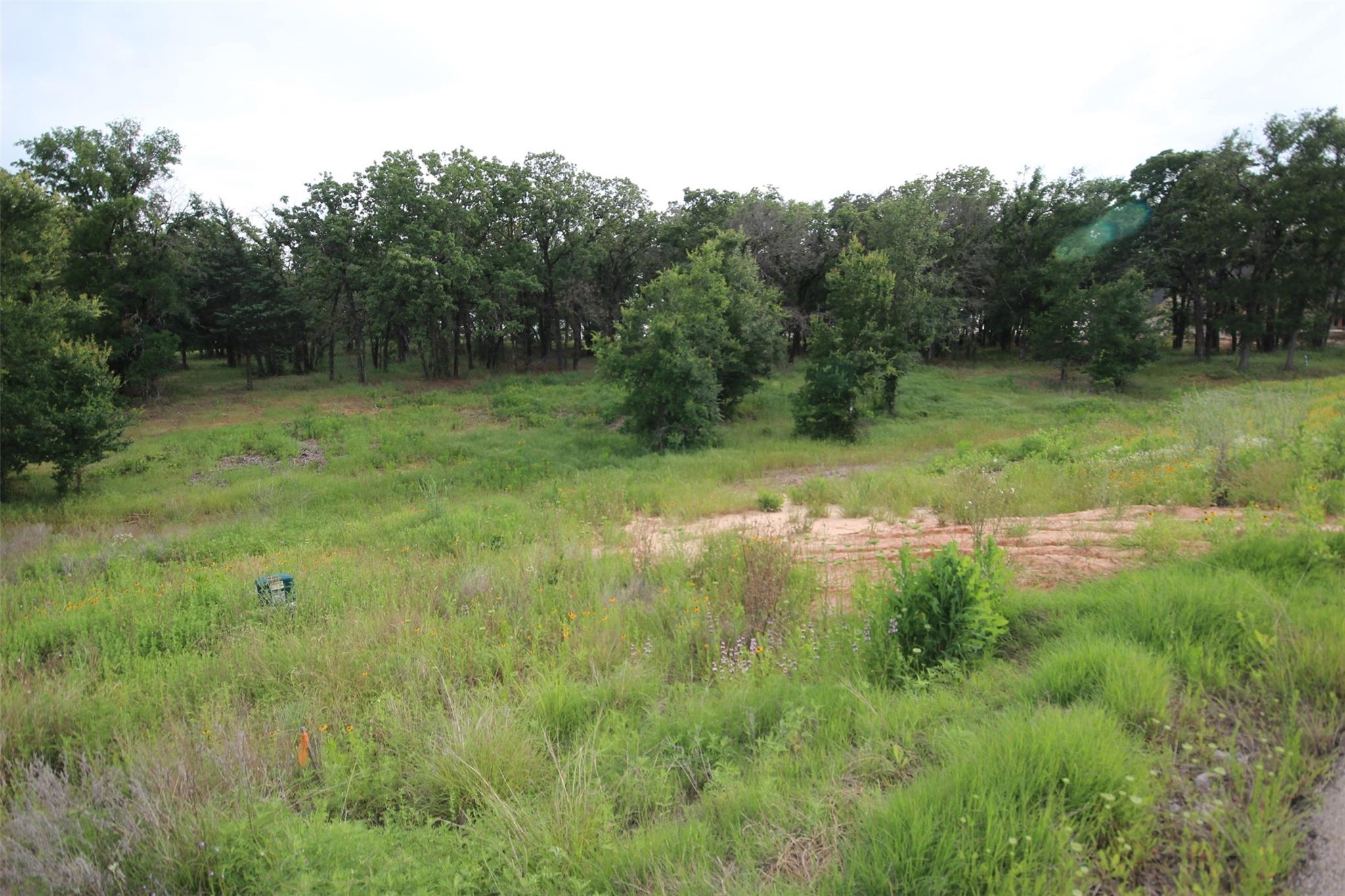 main property photo 9