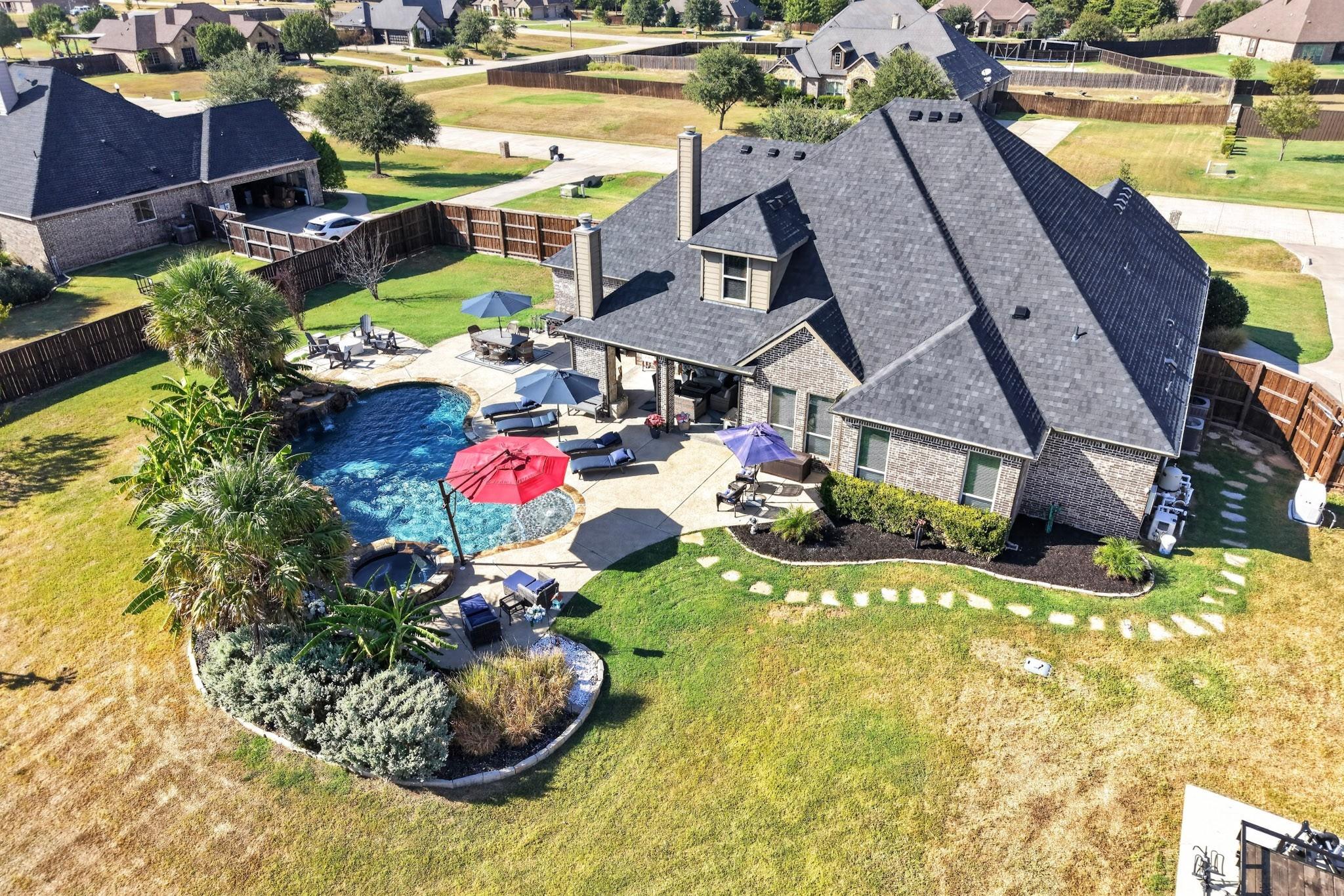 main property photo 32