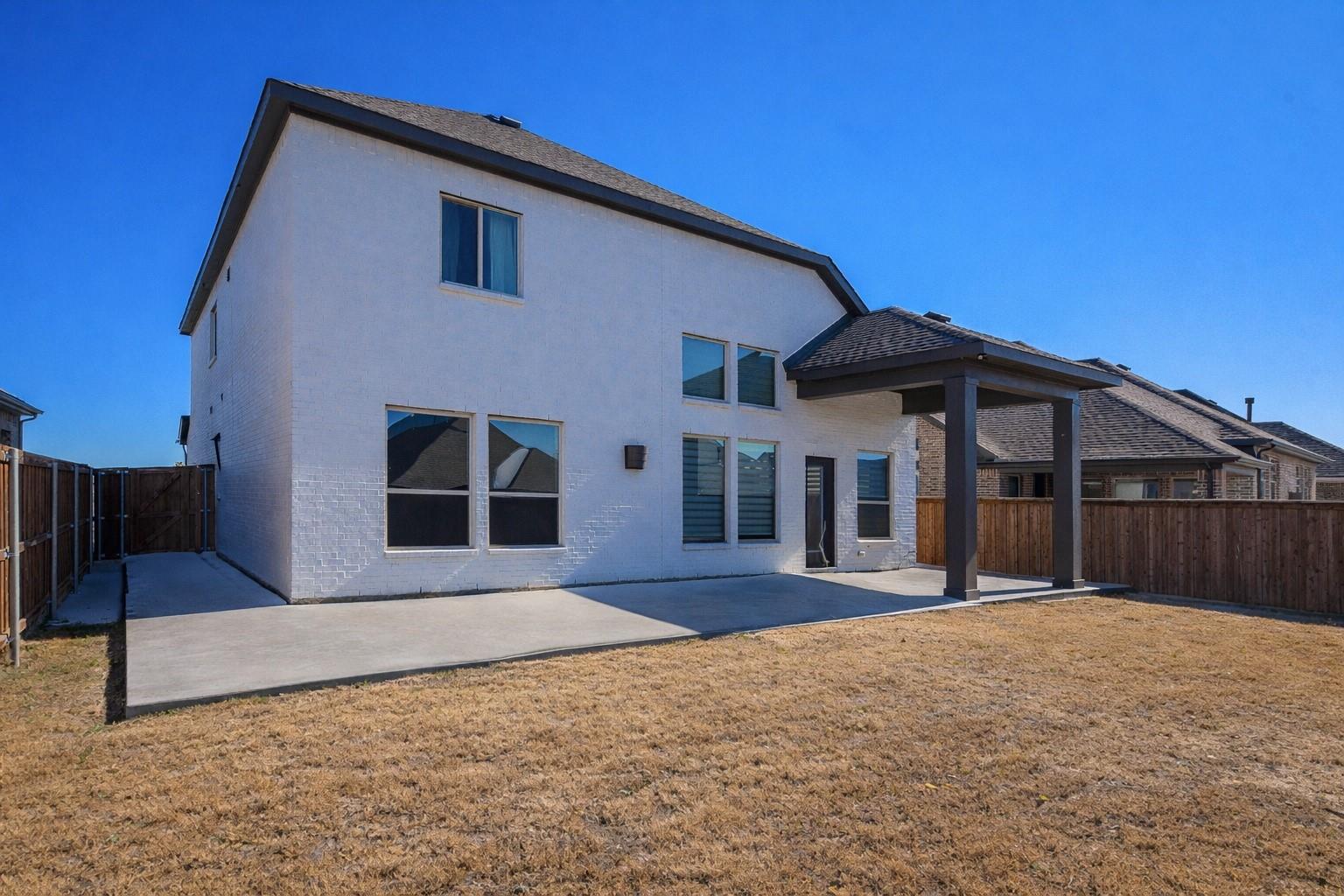 main property photo 34