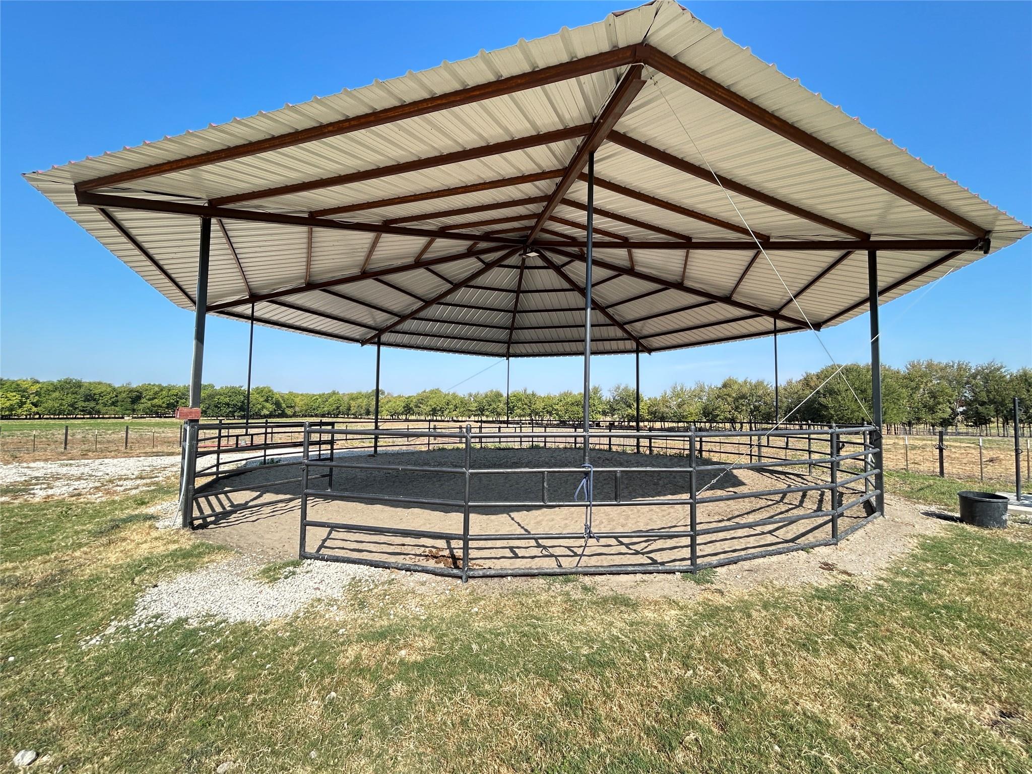 main property photo 15