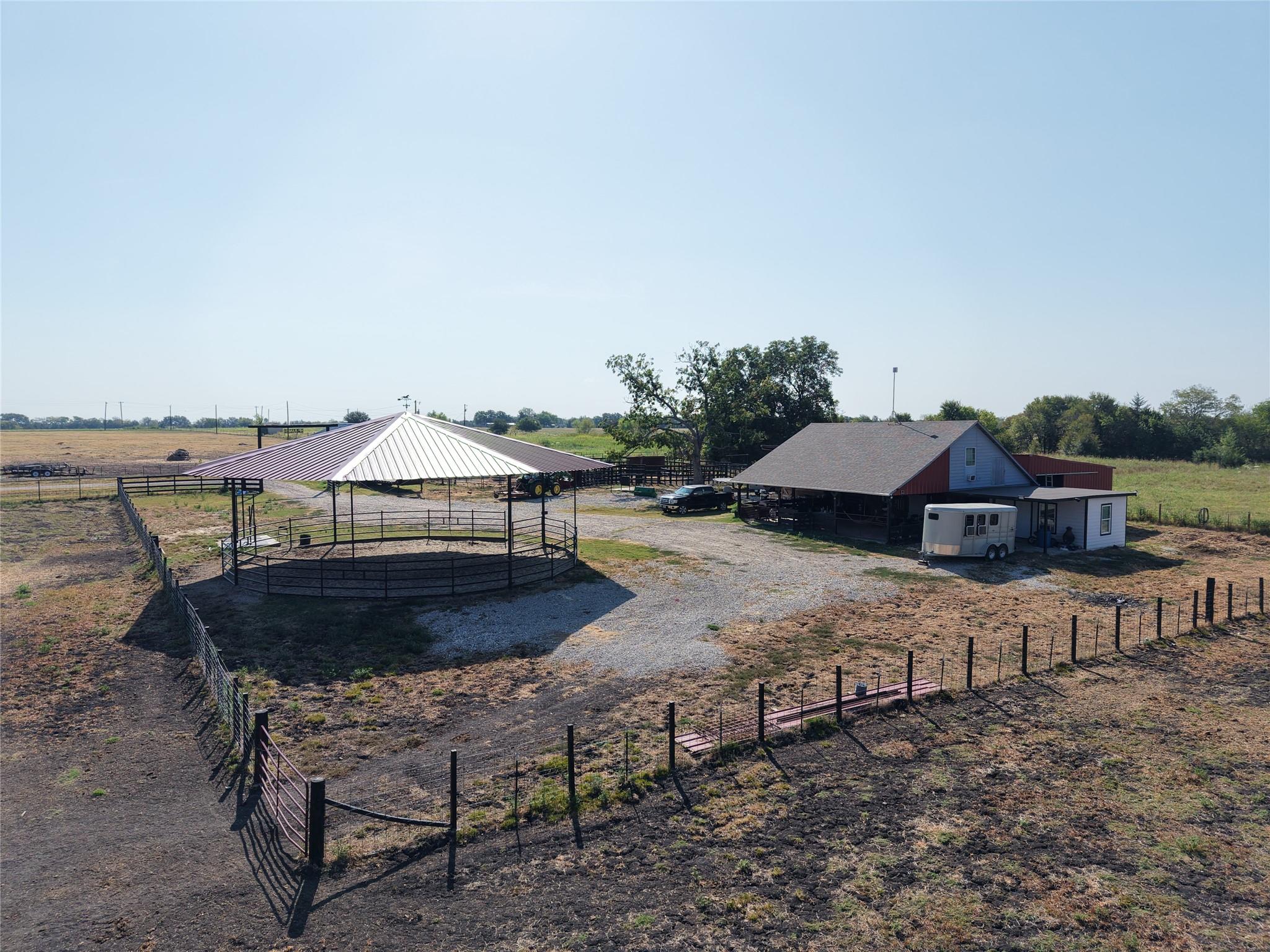 main property photo 6