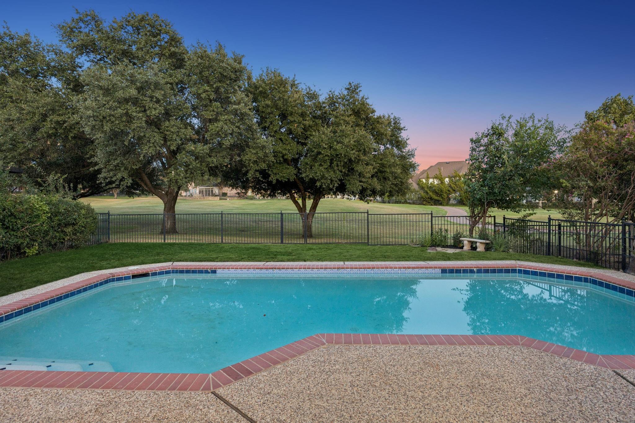 main property photo 33