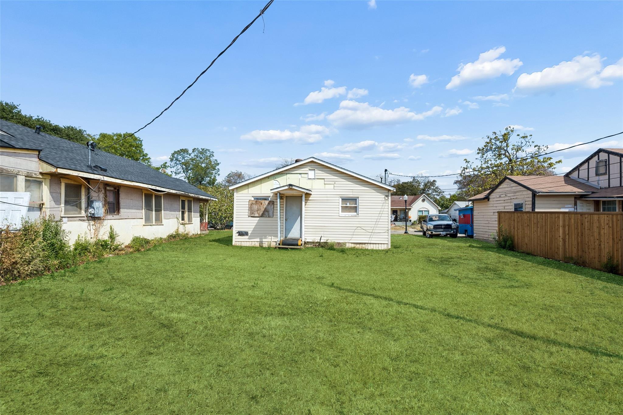 main property photo 3