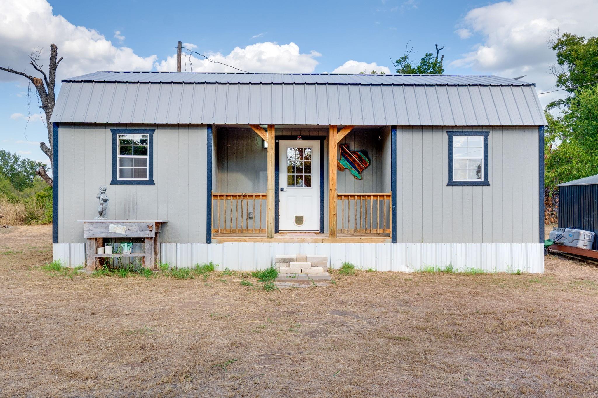 main property photo 23