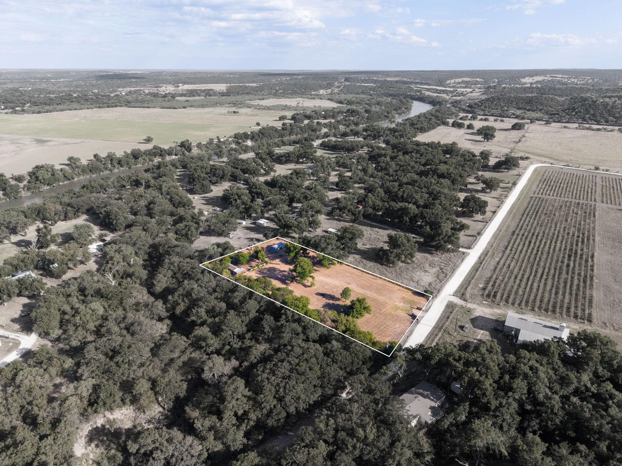 main property photo 3