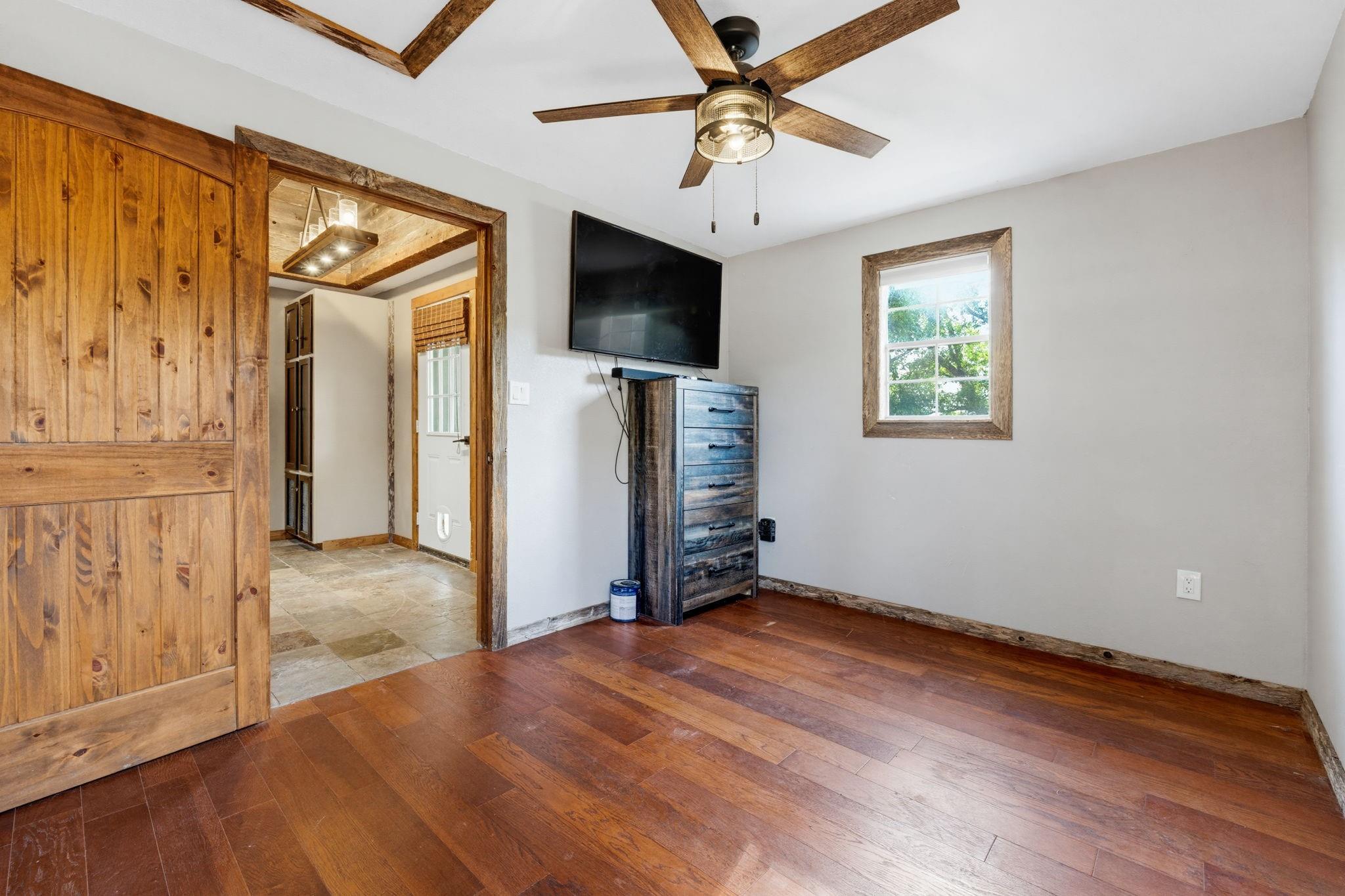 main property photo 38