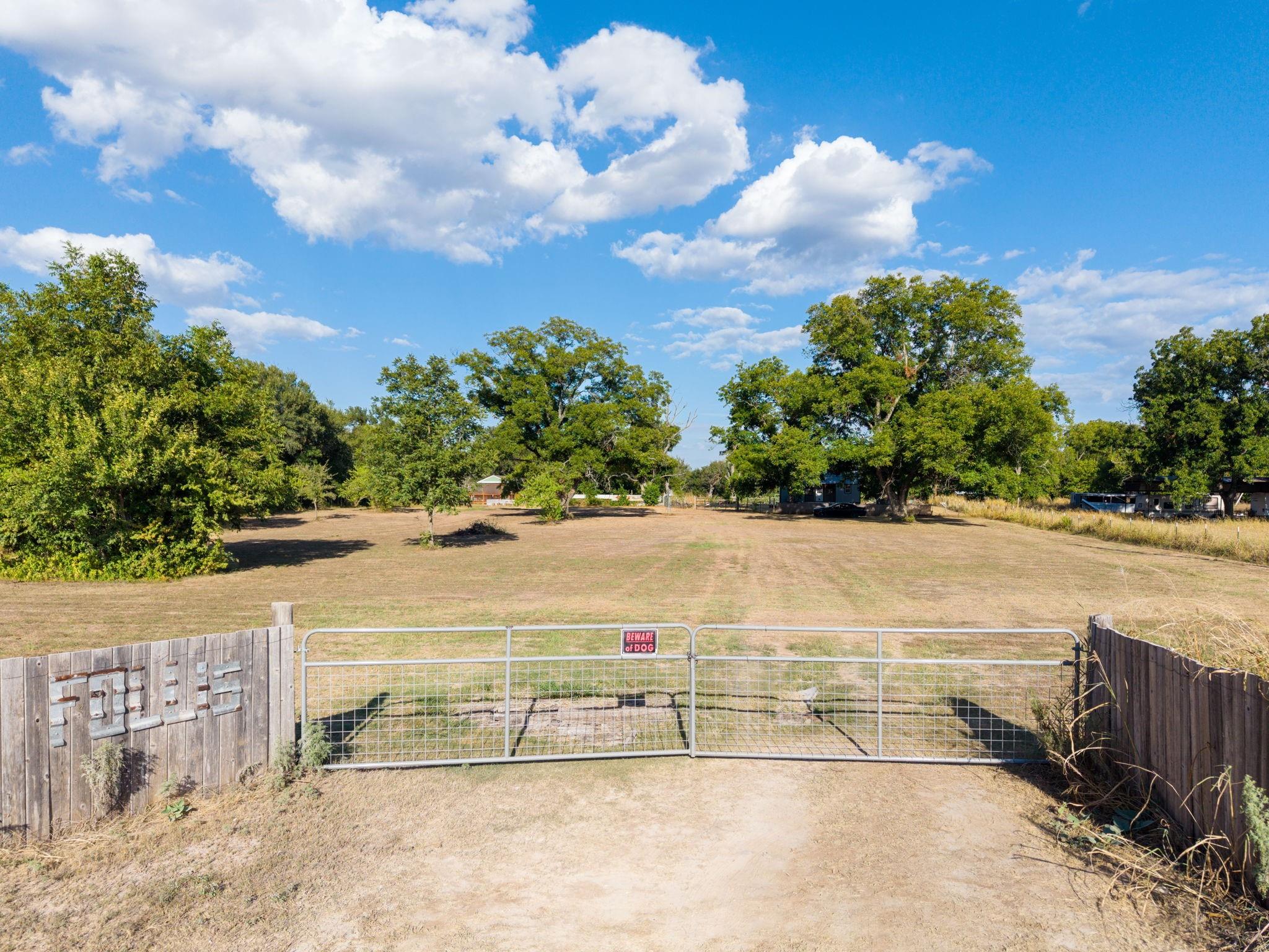 main property photo 4