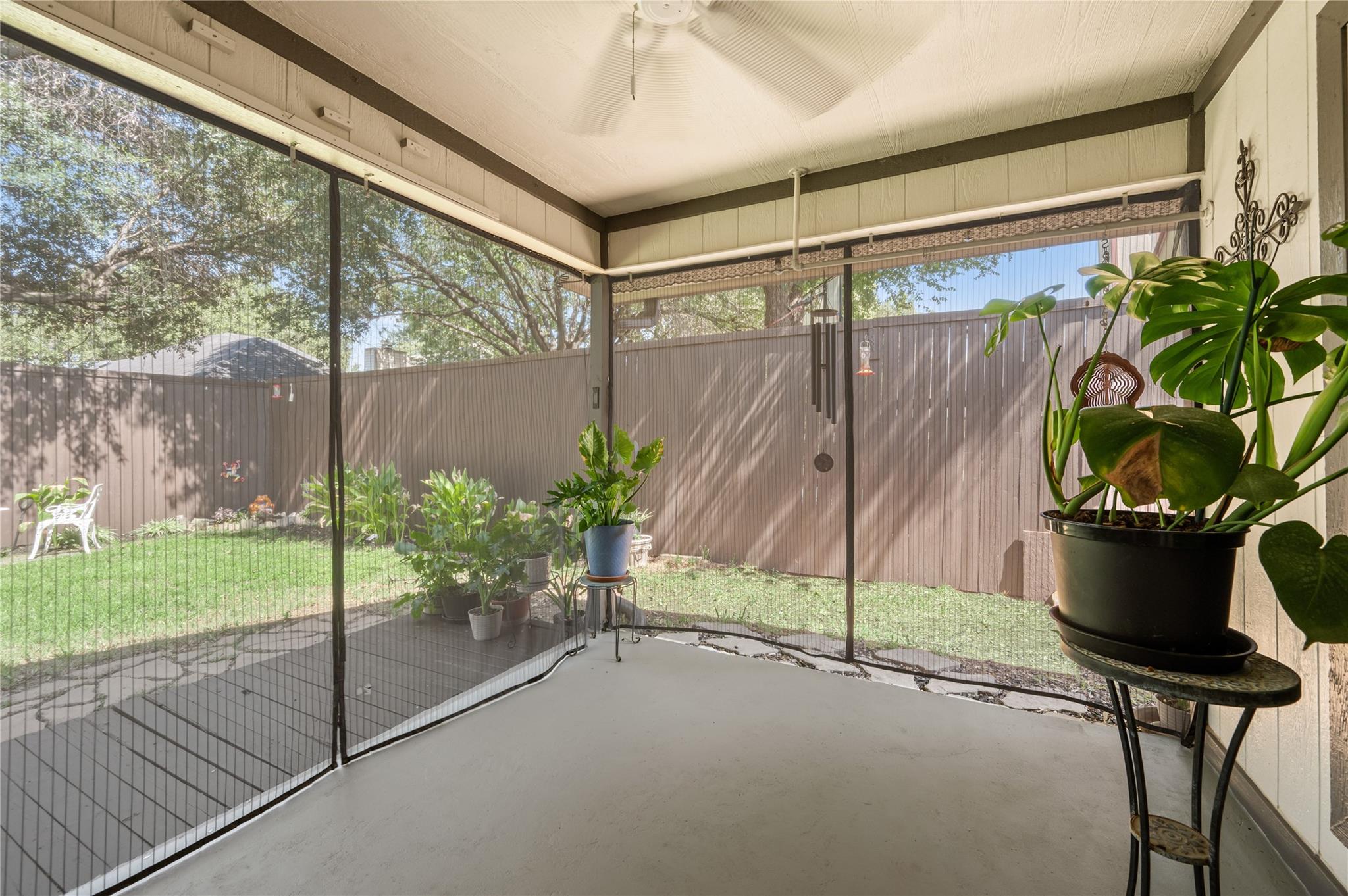 main property photo 25
