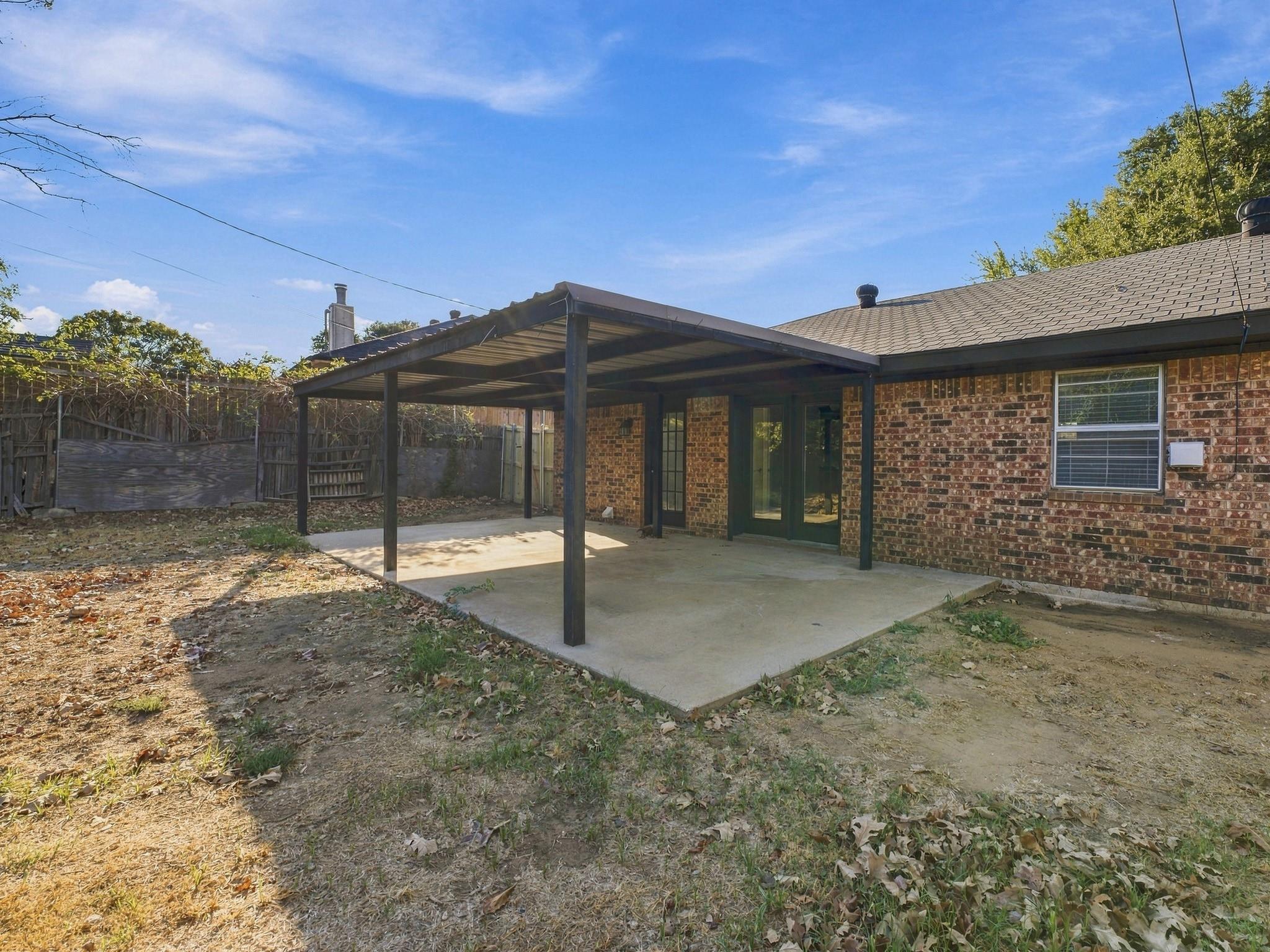 main property photo 33
