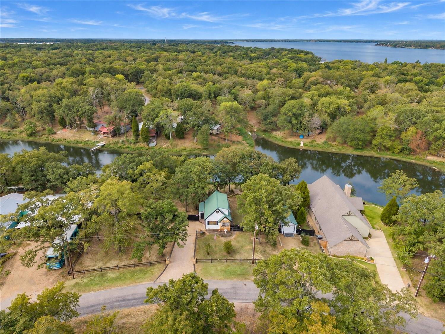 main property photo 23