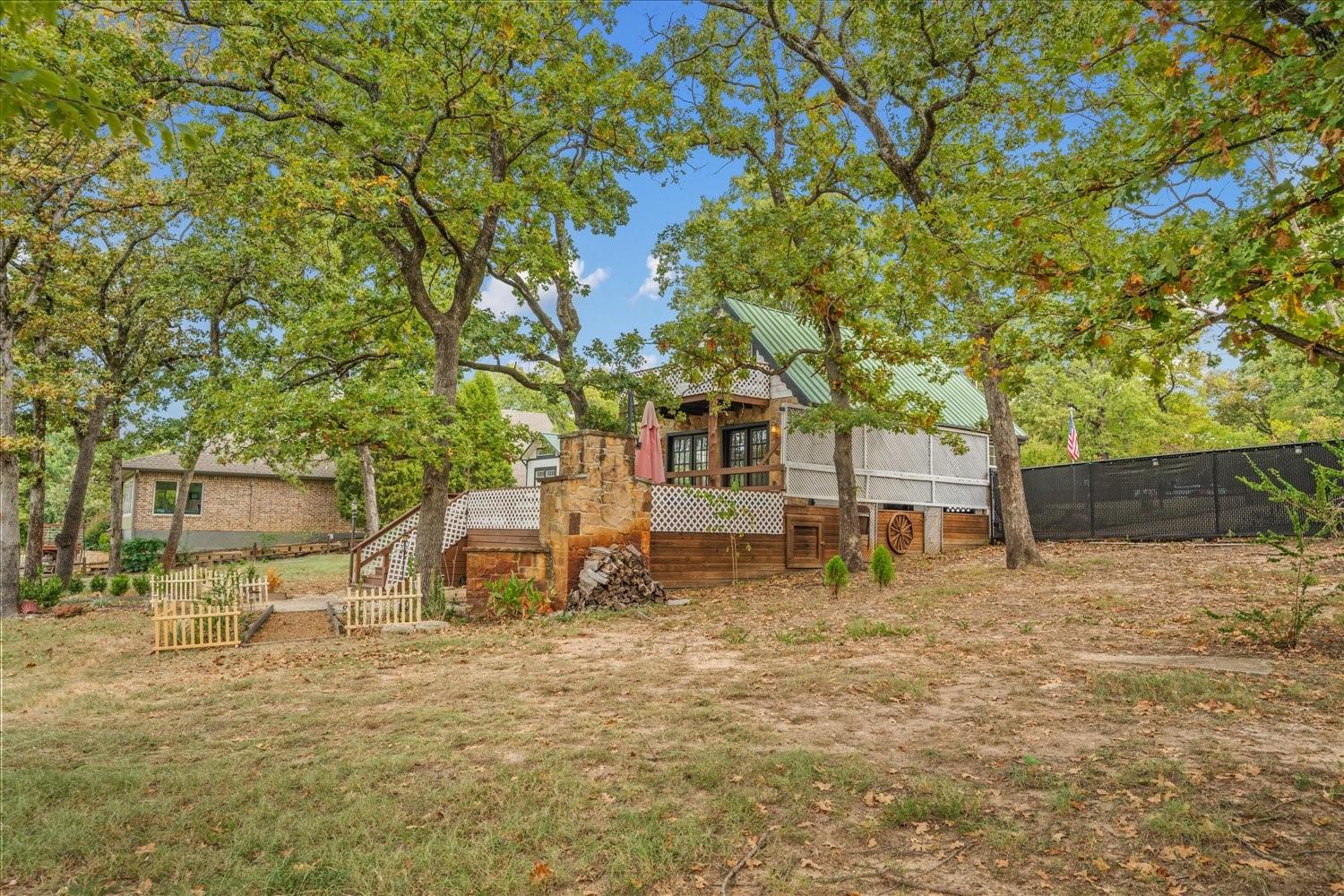 main property photo 26