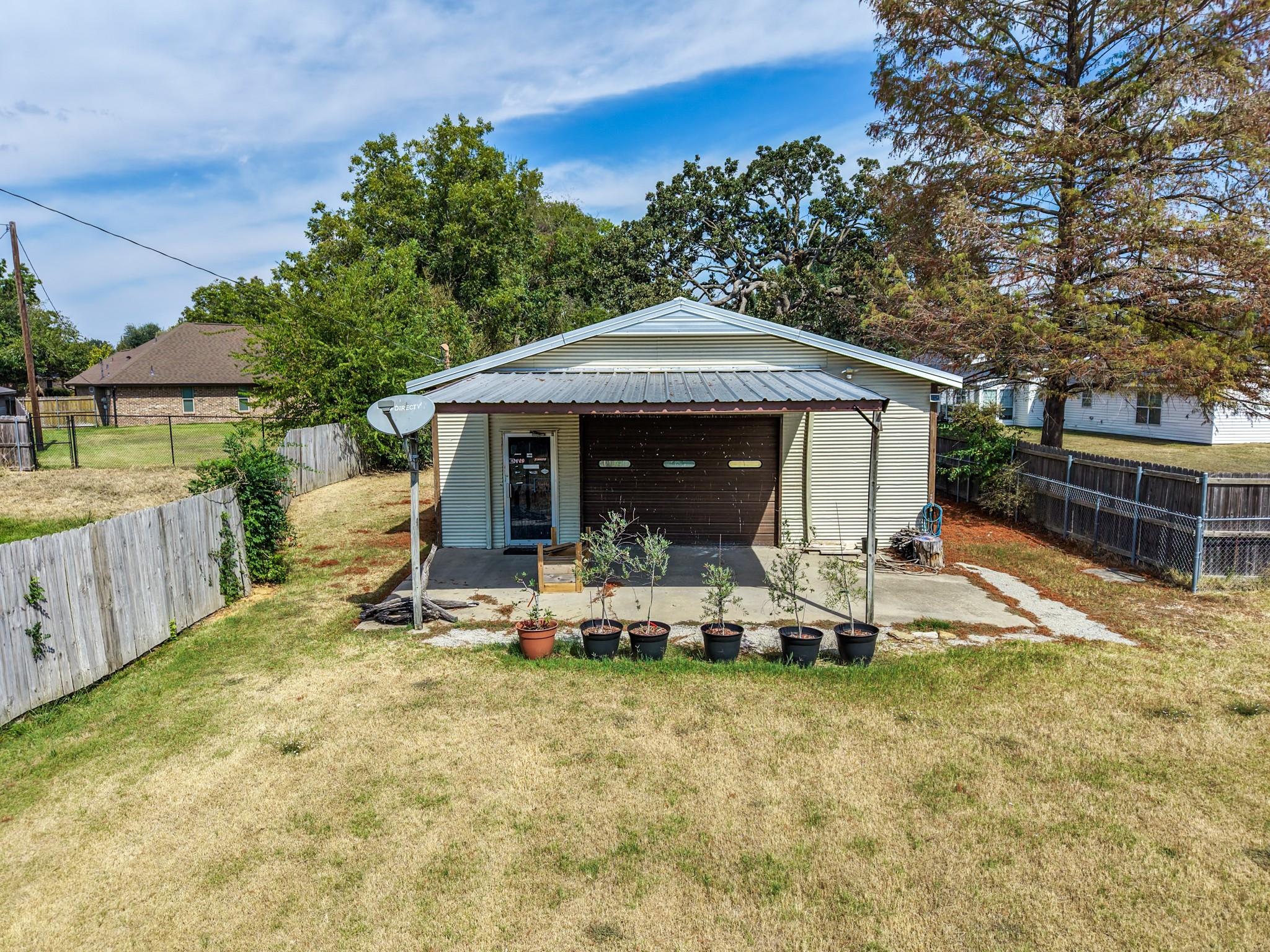 main property photo 10