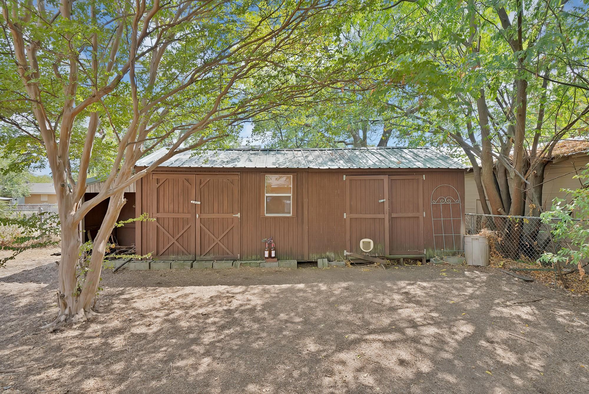 main property photo 27