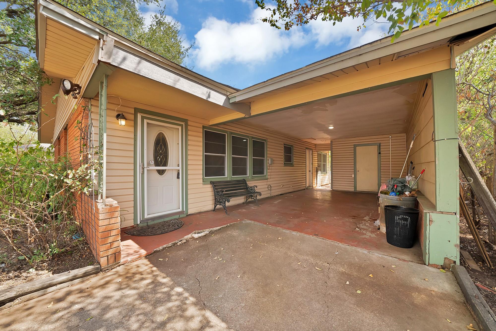 main property photo 3