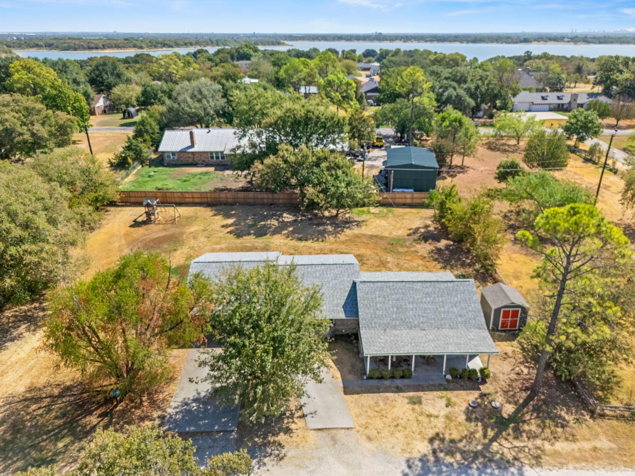 main property photo 23