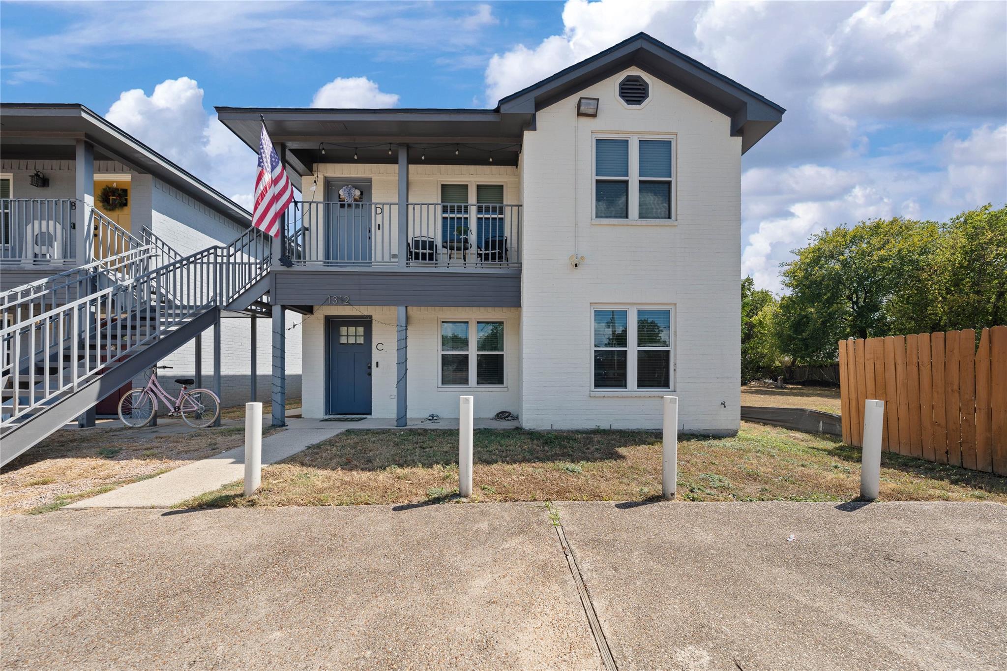 main property photo 20