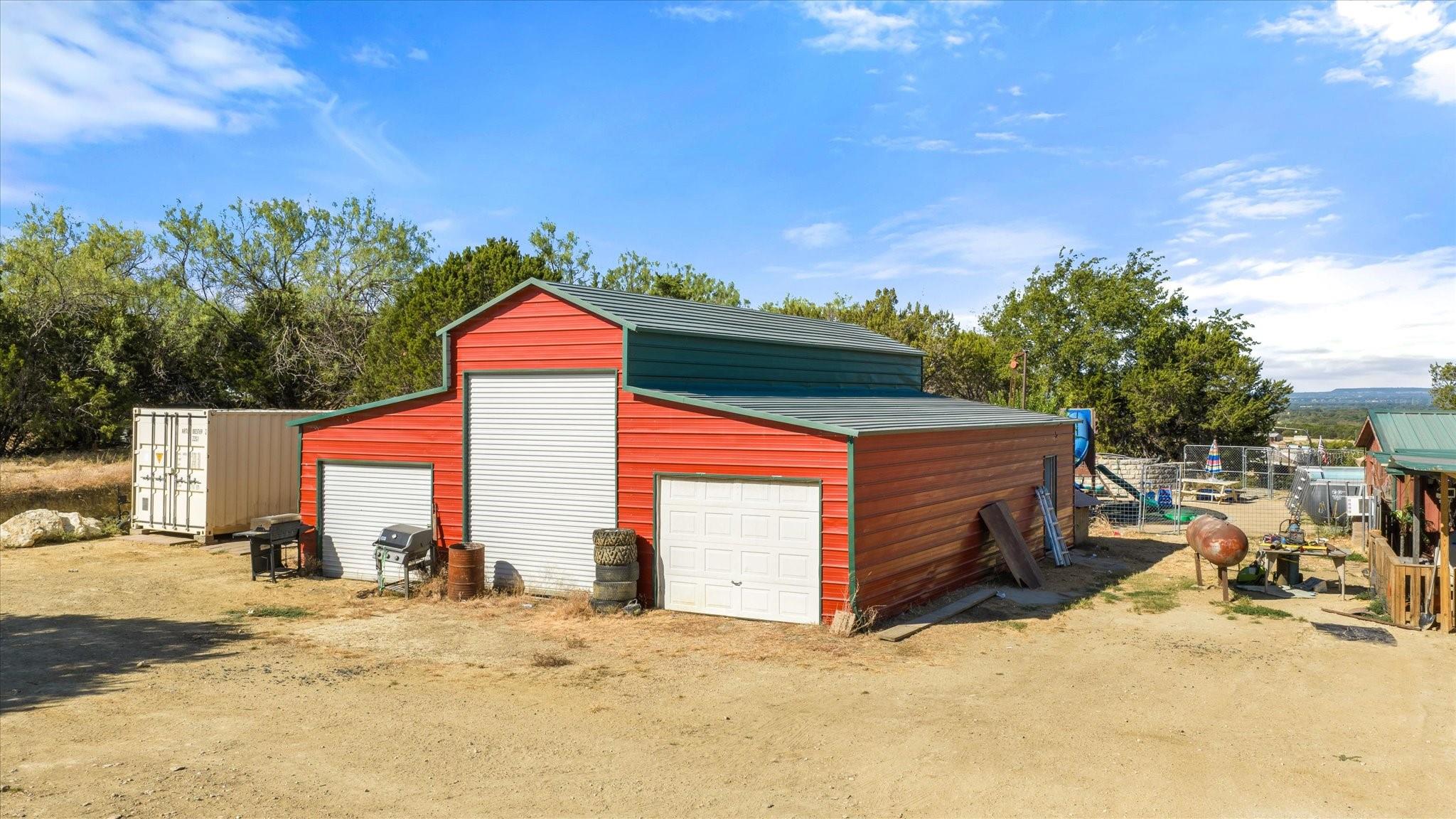 main property photo 6