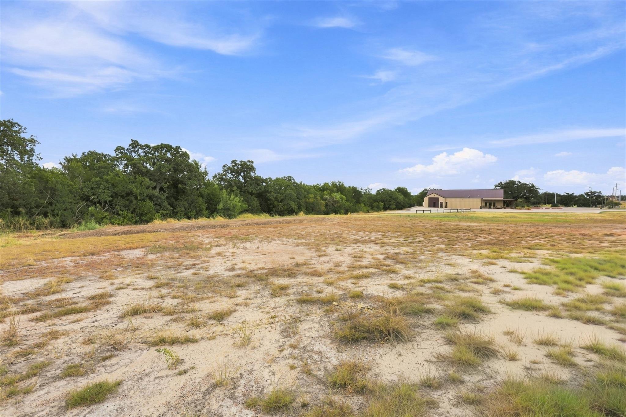 main property photo 21