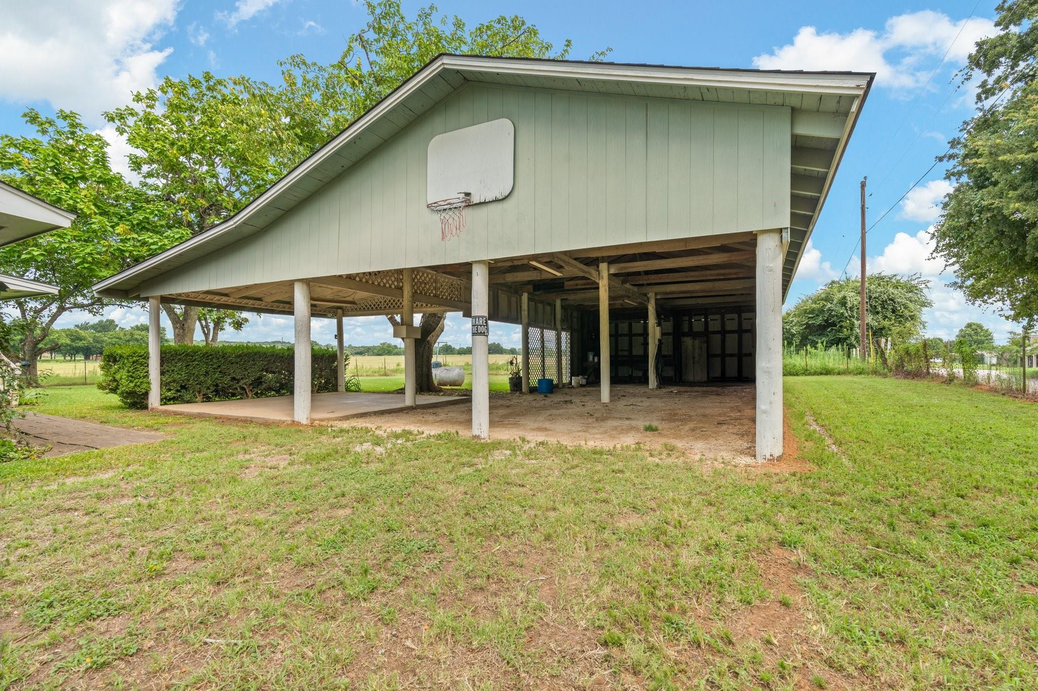 main property photo 24