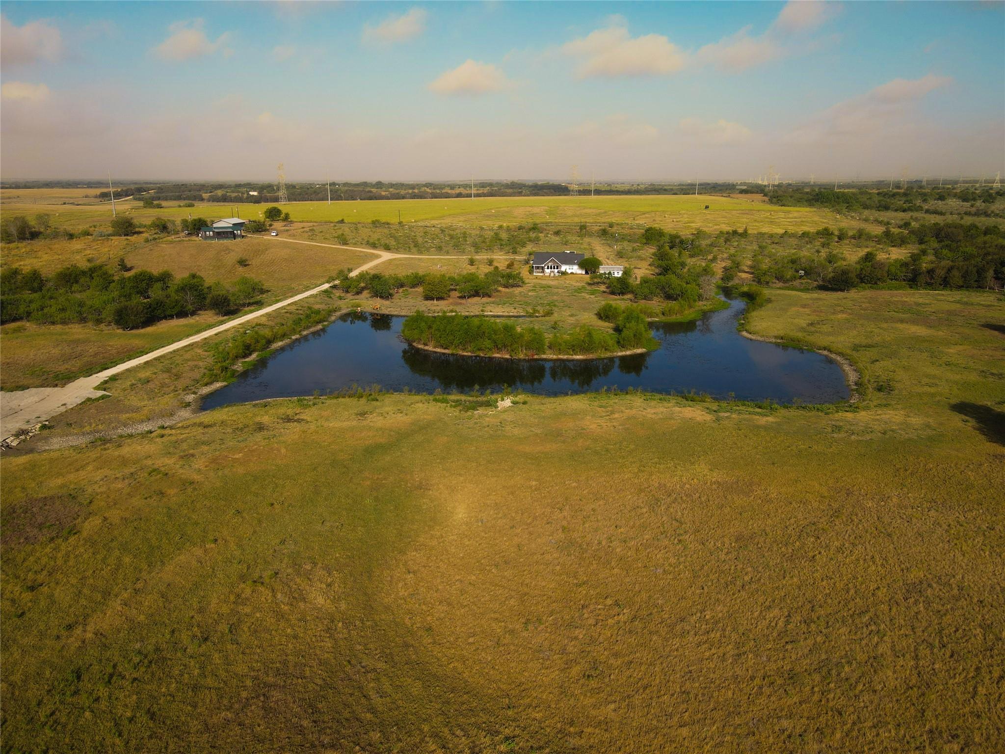 main property photo 3