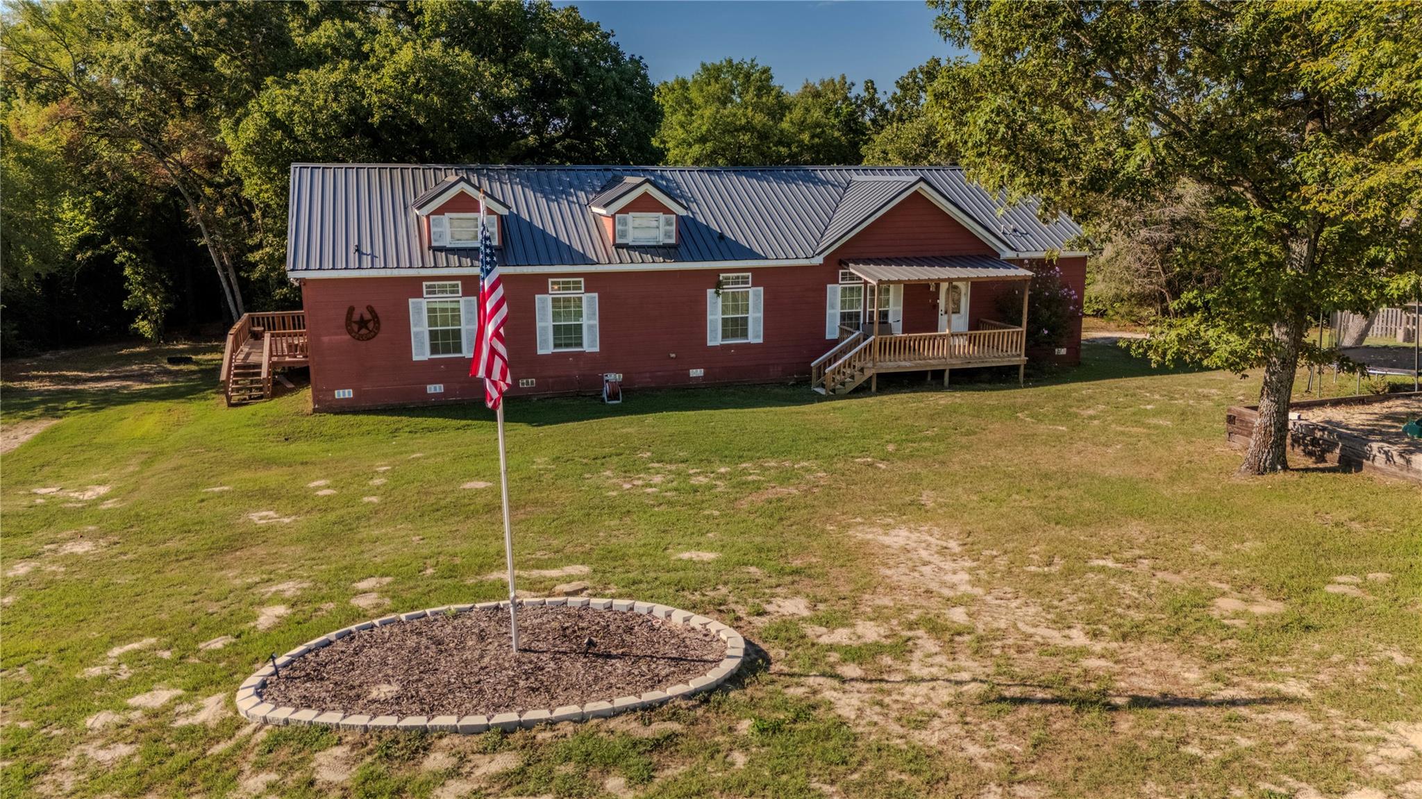 main property photo 31